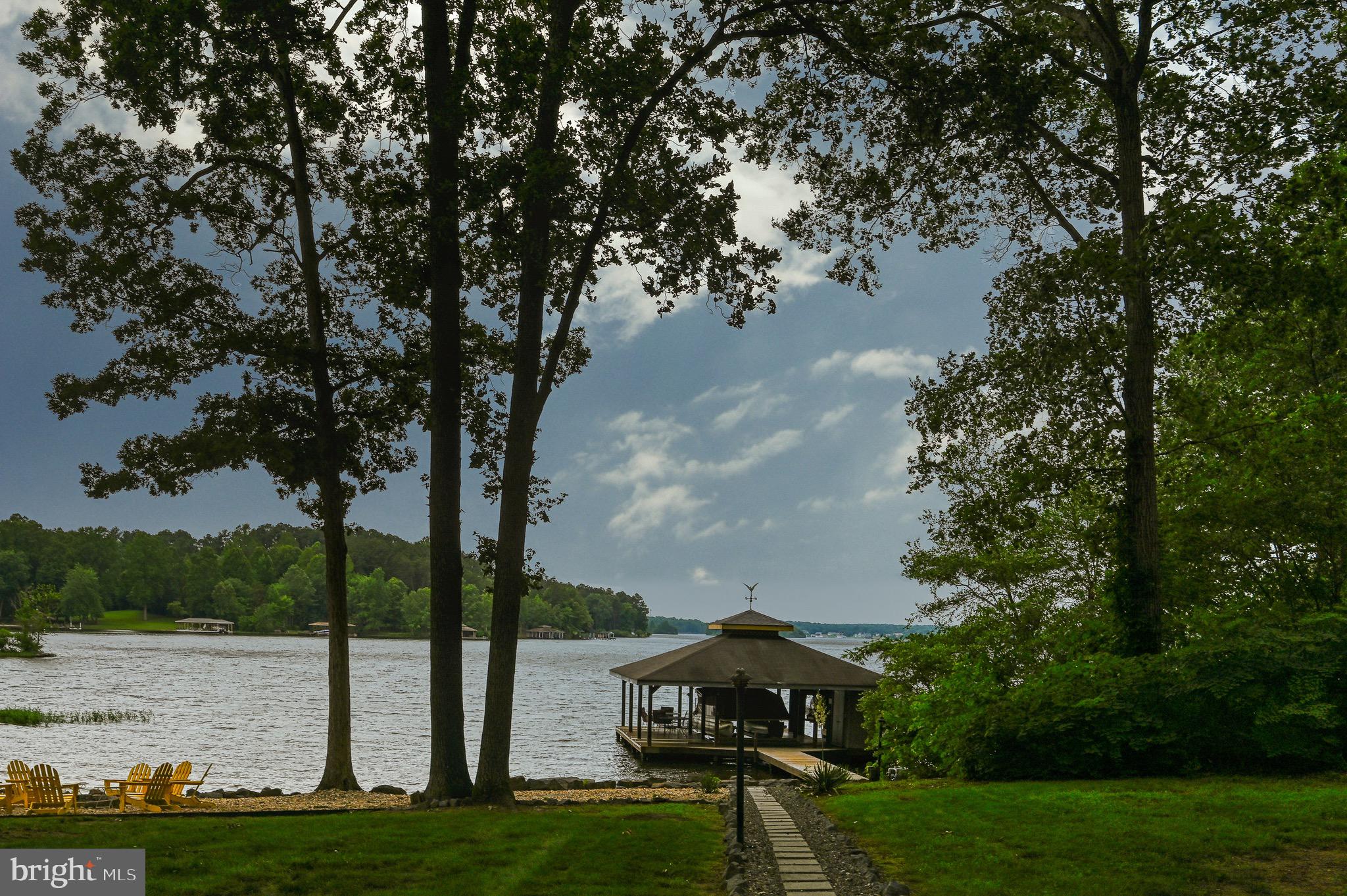 ROCKLAND CREEK ESTATES - Residential