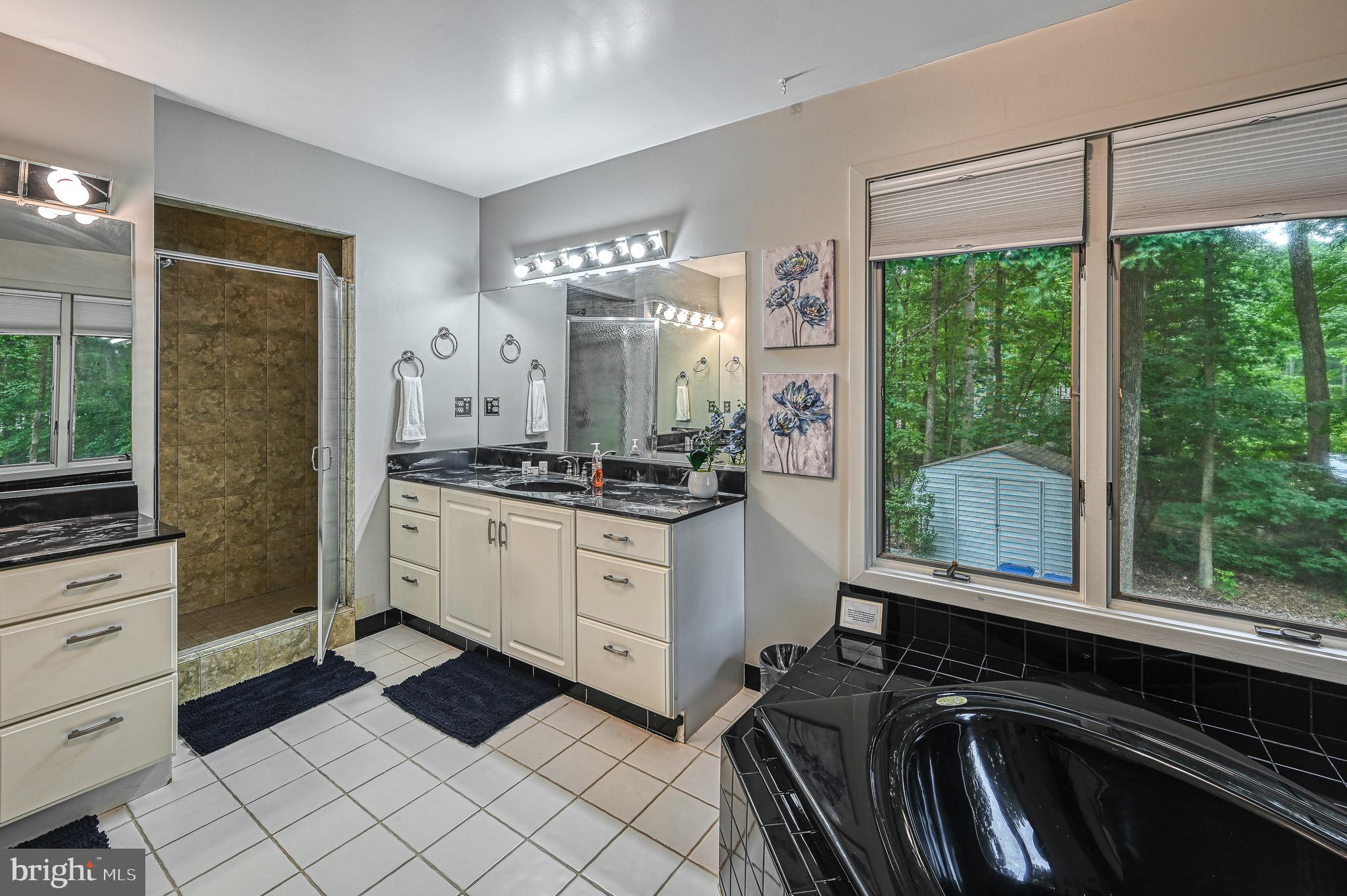 ROCKLAND CREEK ESTATES - Residential