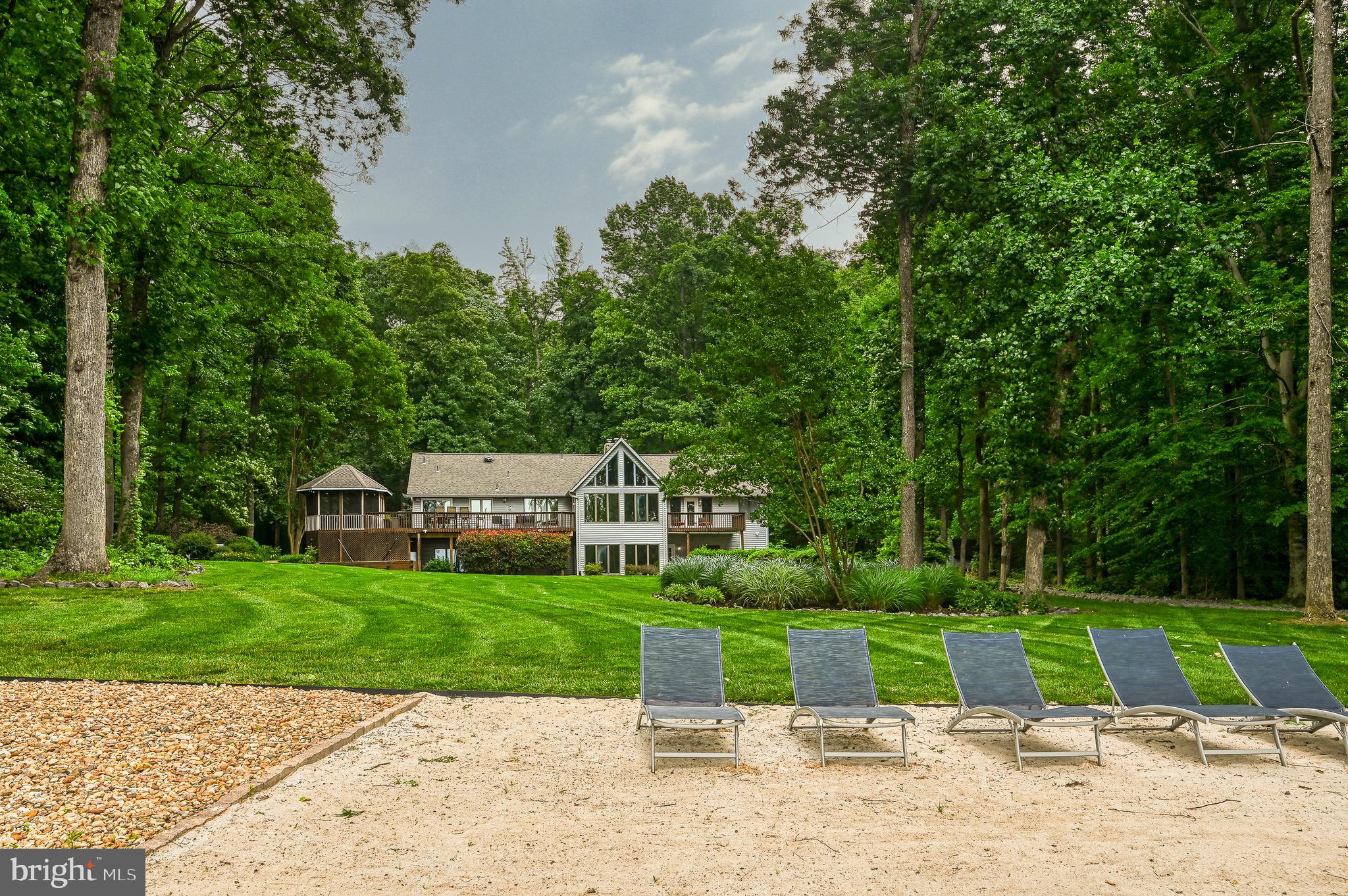 ROCKLAND CREEK ESTATES - Residential