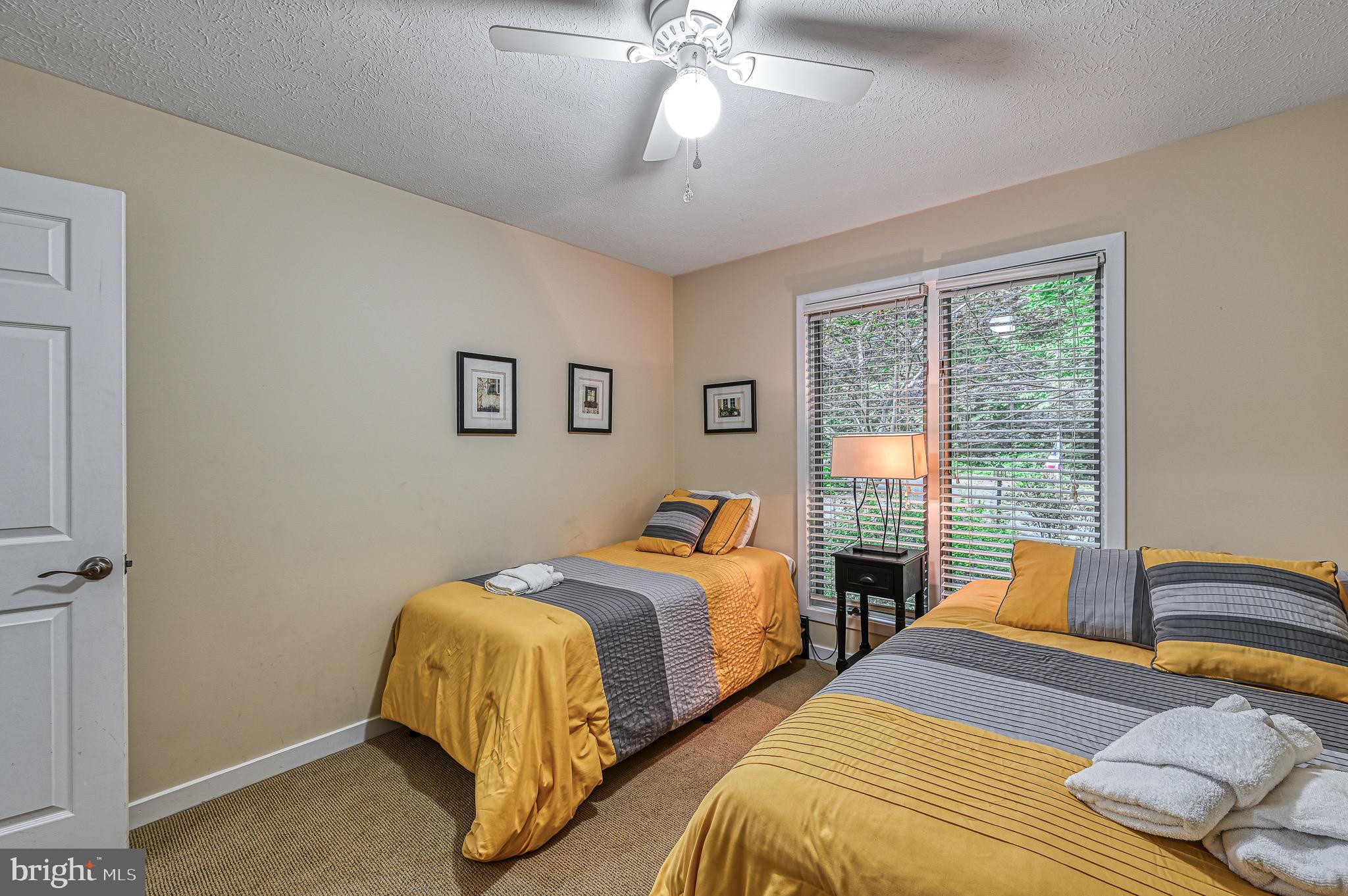 ROCKLAND CREEK ESTATES - Residential