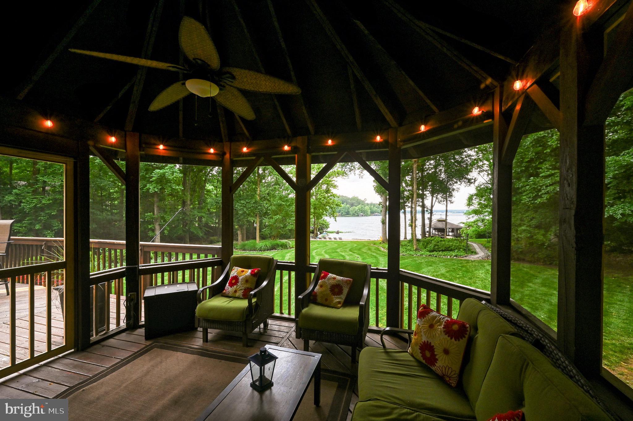 ROCKLAND CREEK ESTATES - Residential