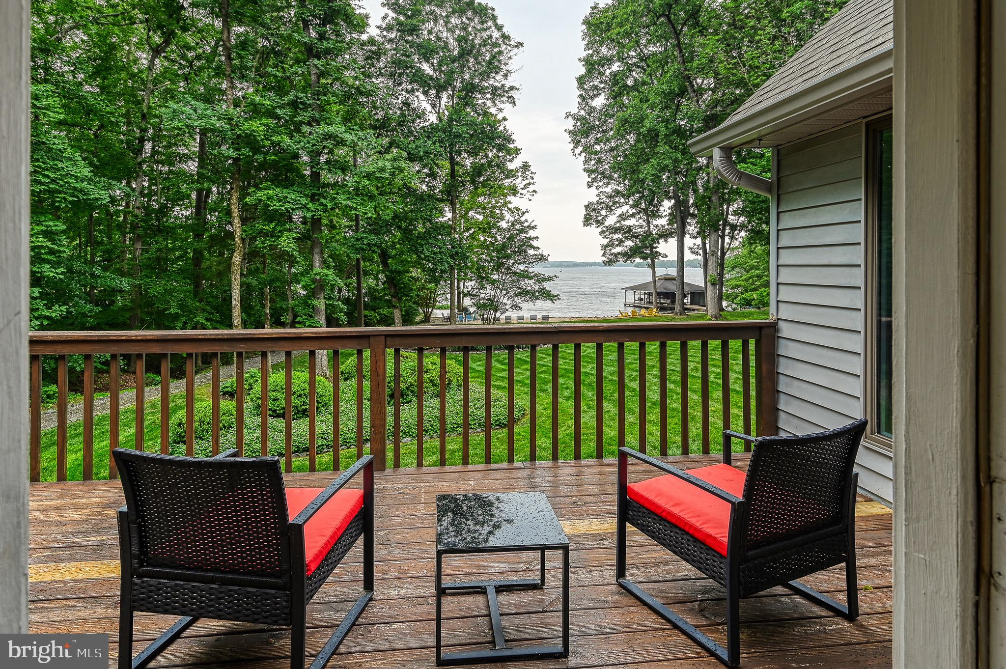 ROCKLAND CREEK ESTATES - Residential