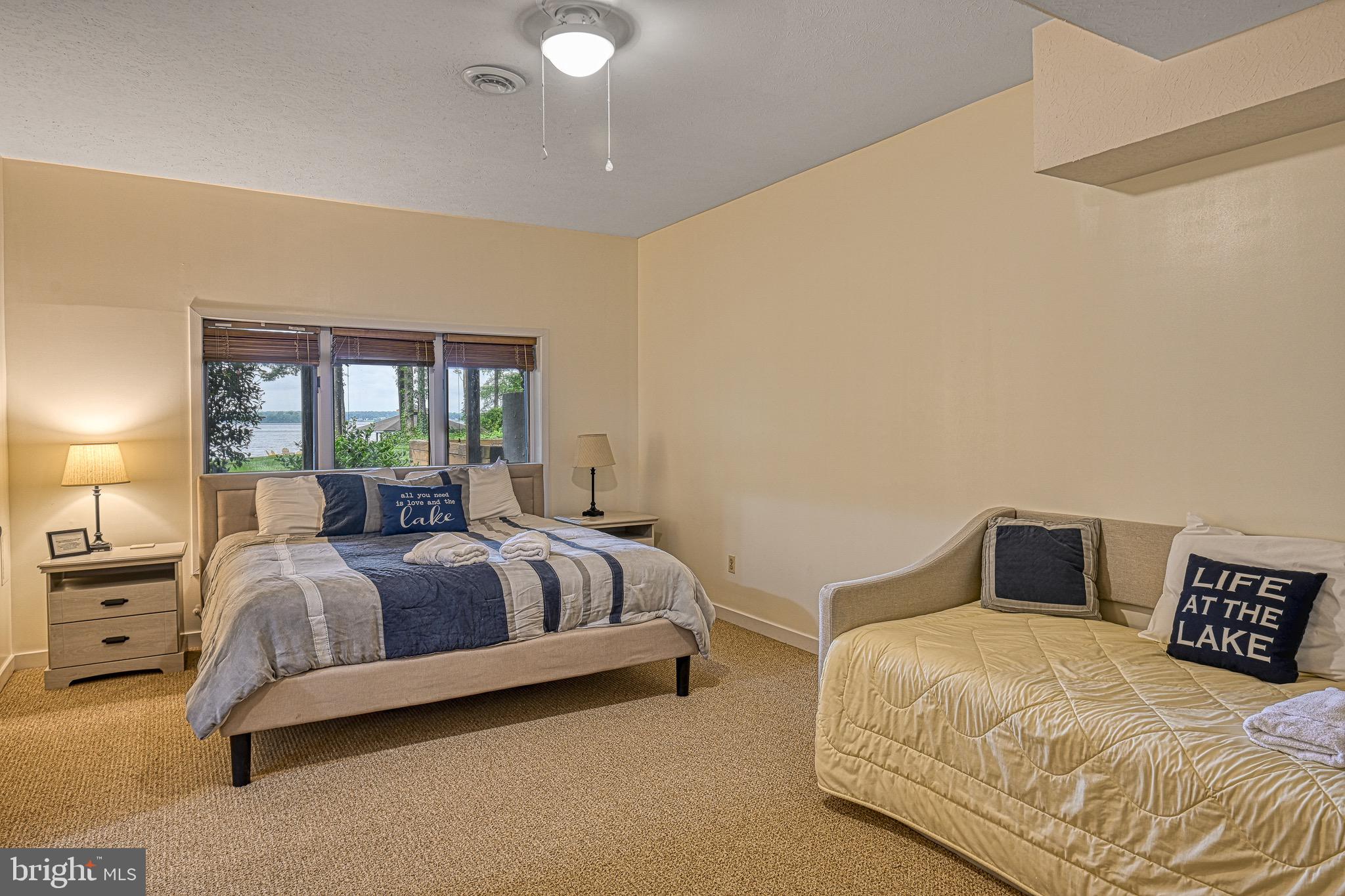 ROCKLAND CREEK ESTATES - Residential