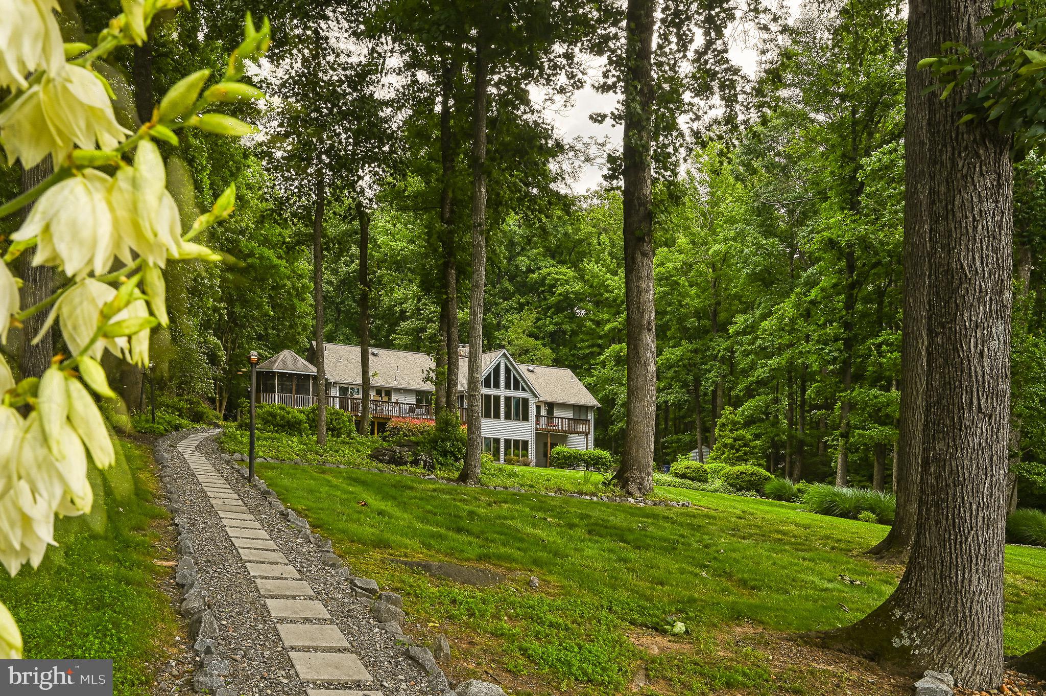 ROCKLAND CREEK ESTATES - Residential