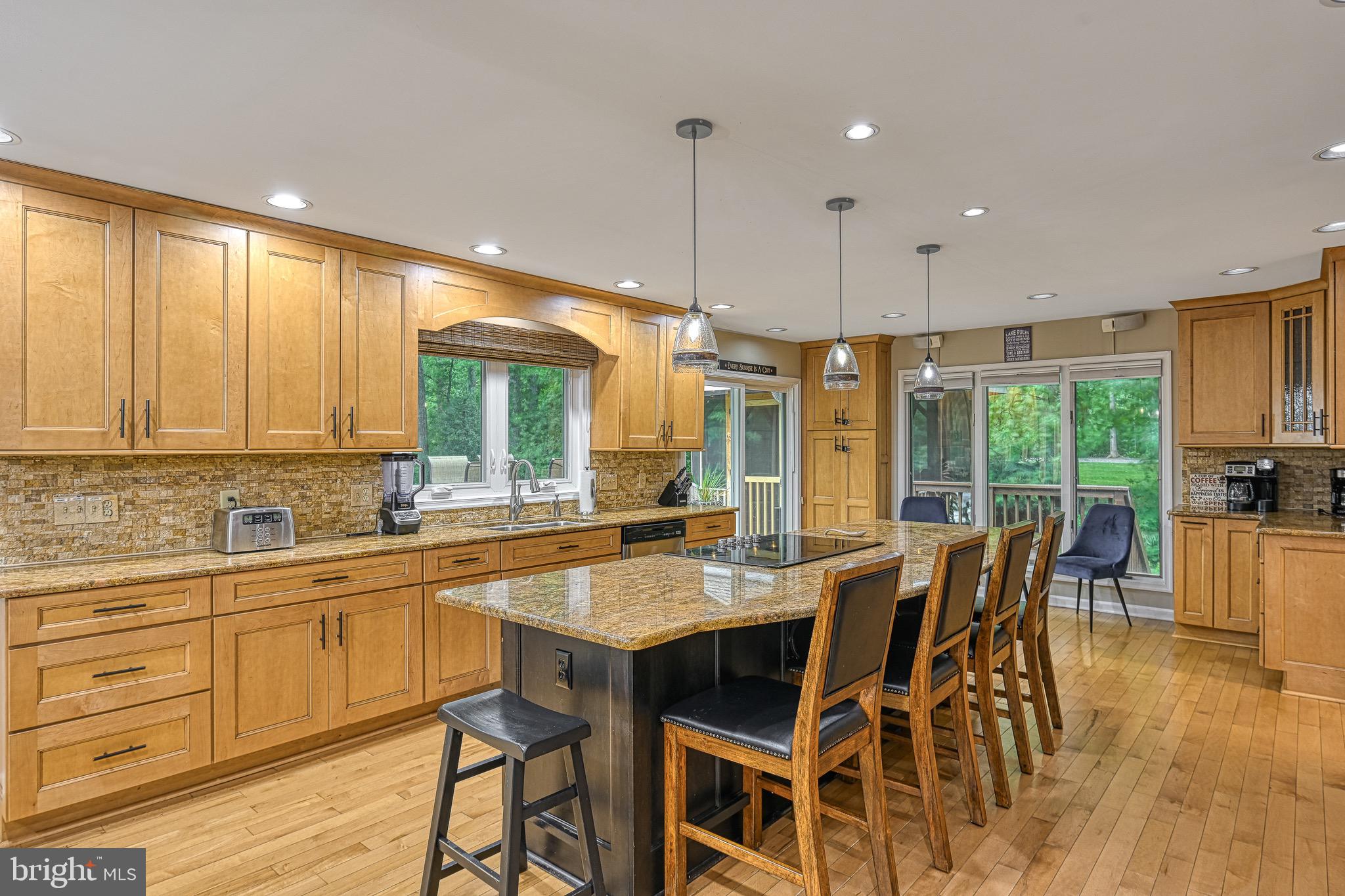 ROCKLAND CREEK ESTATES - Residential