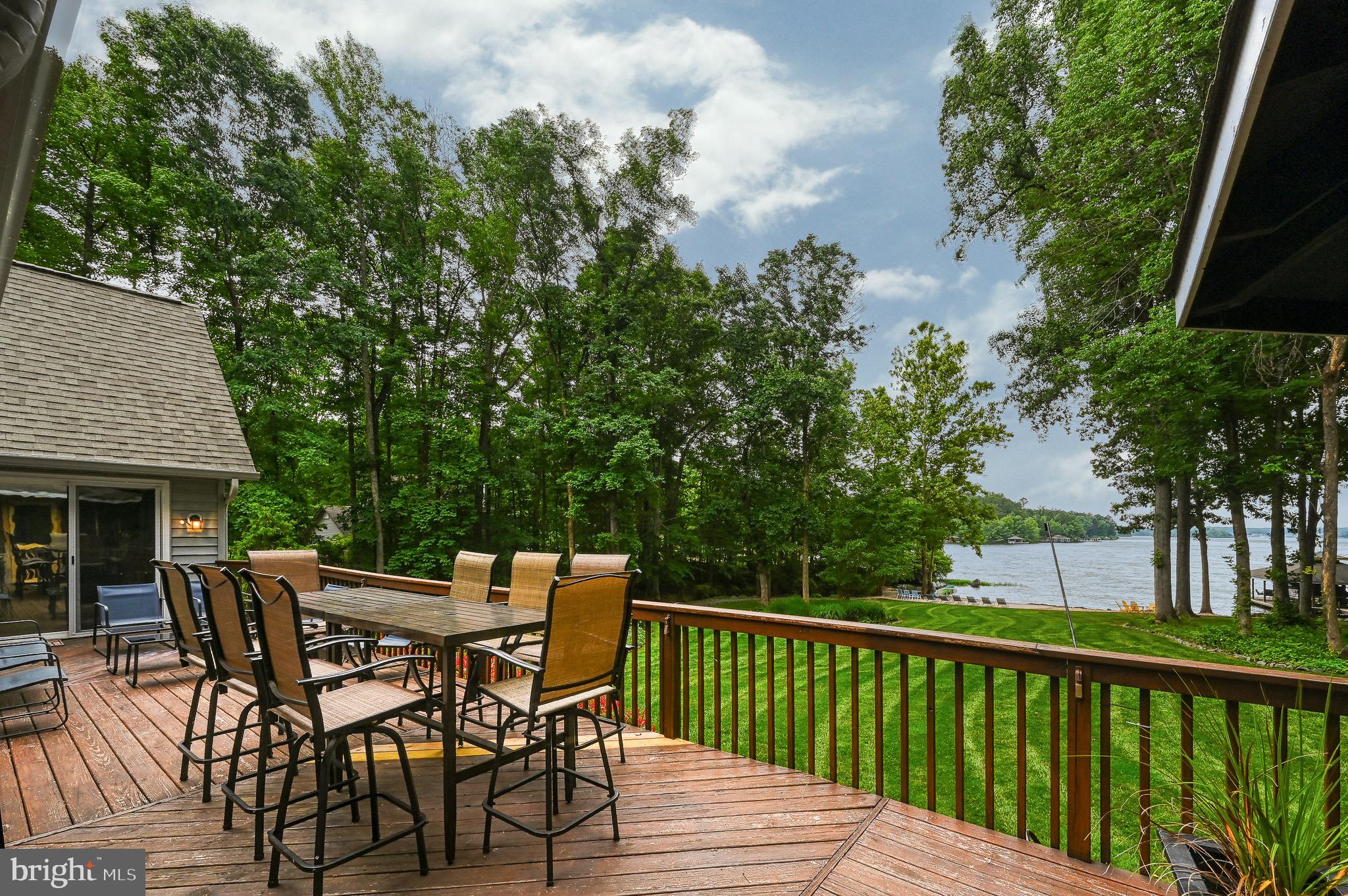 ROCKLAND CREEK ESTATES - Residential