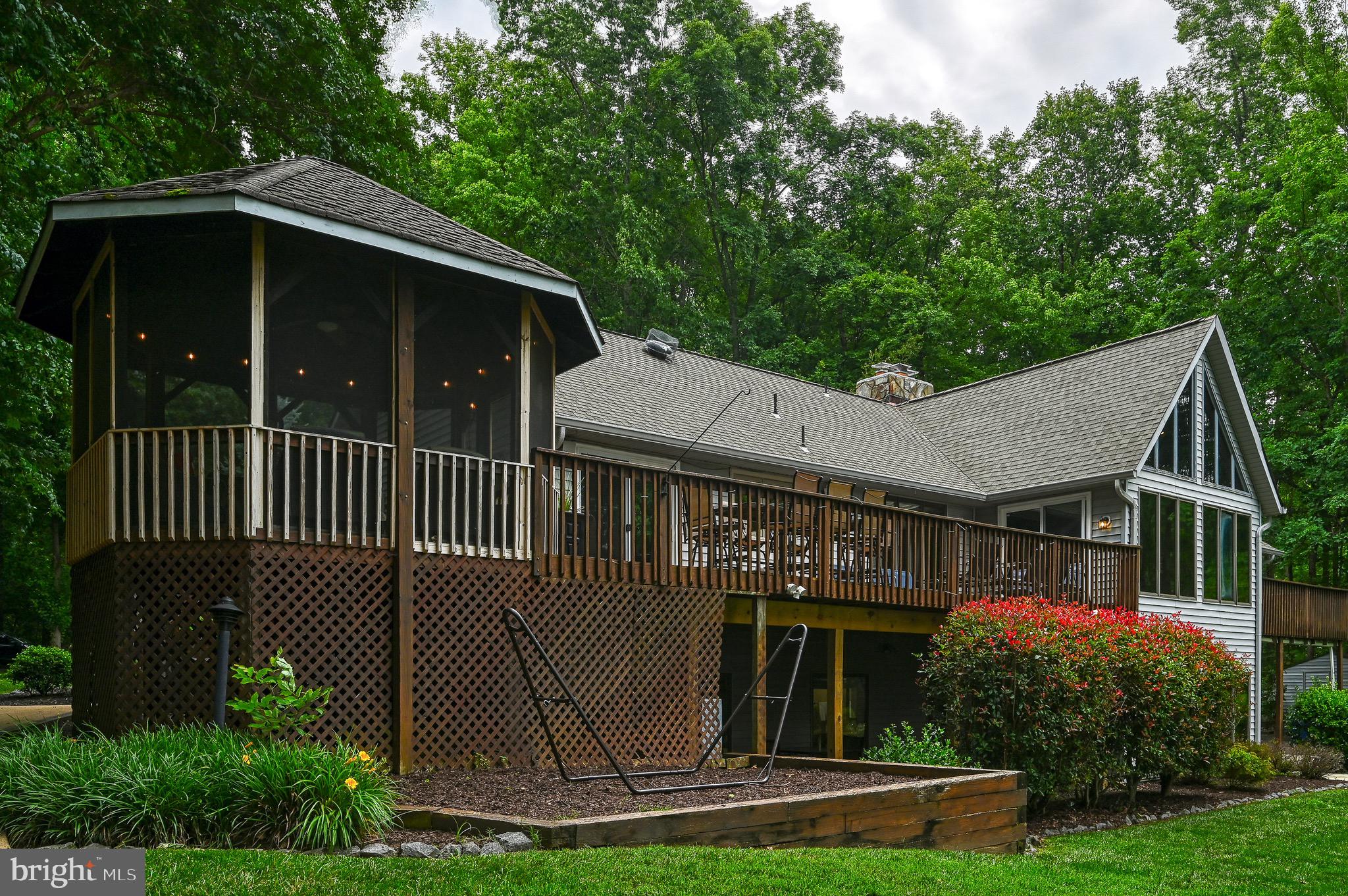 ROCKLAND CREEK ESTATES - Residential