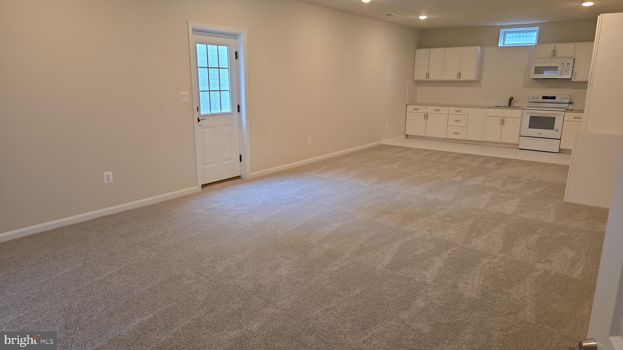 MCDONOGH OVERLOOK - Residential Lease