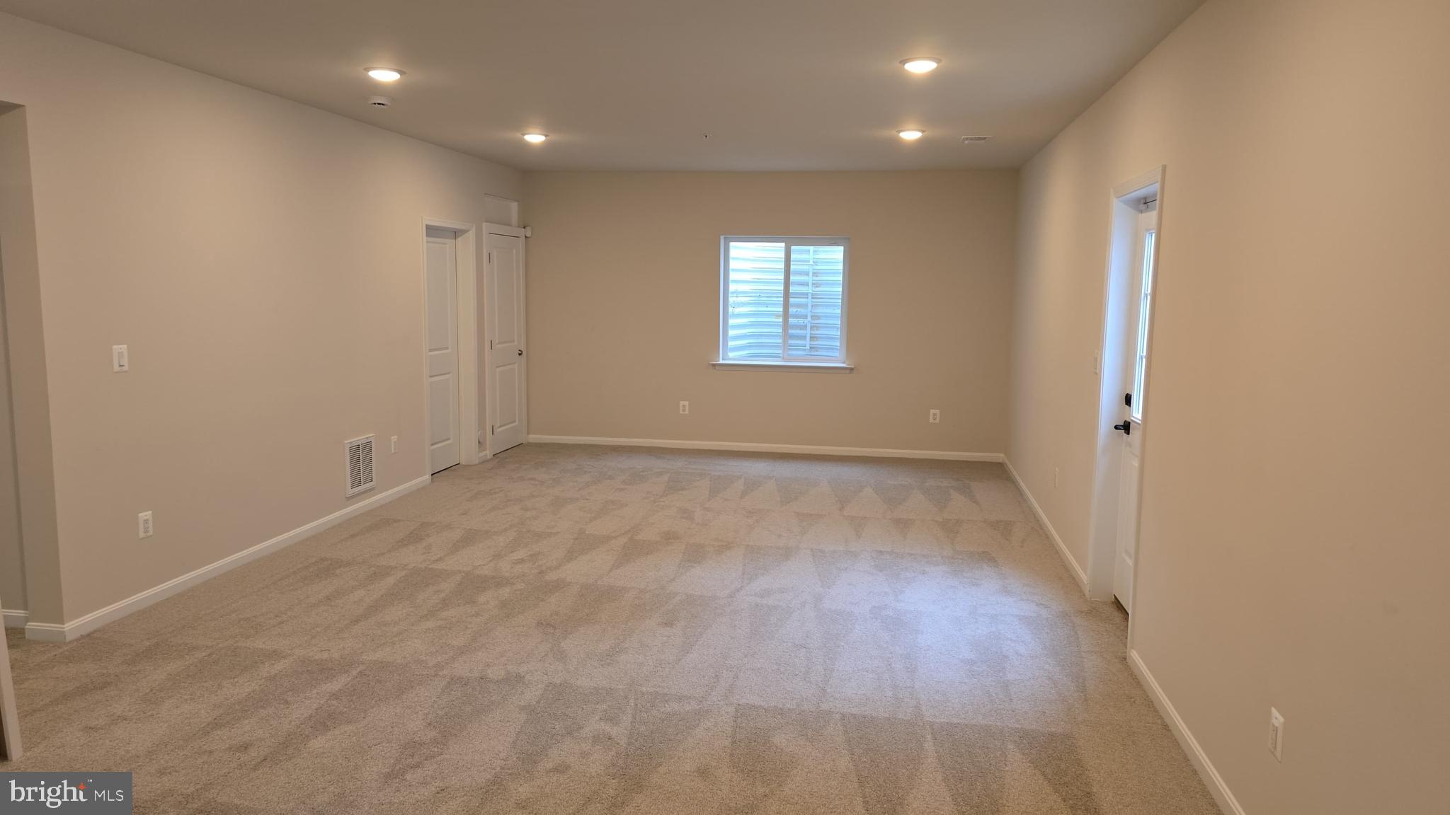 MCDONOGH OVERLOOK - Residential Lease