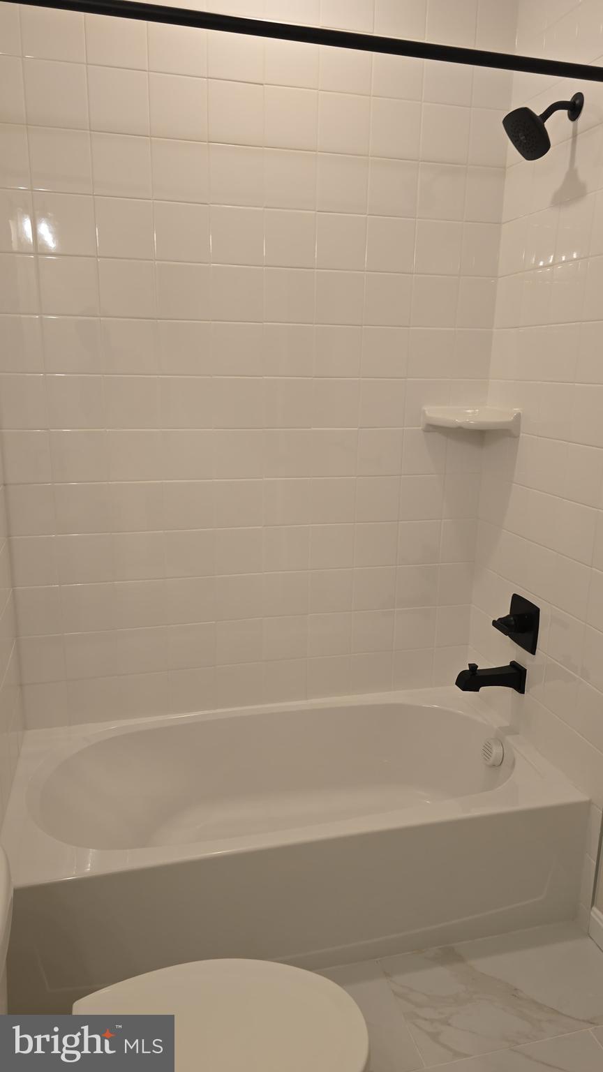 MCDONOGH OVERLOOK - Residential Lease