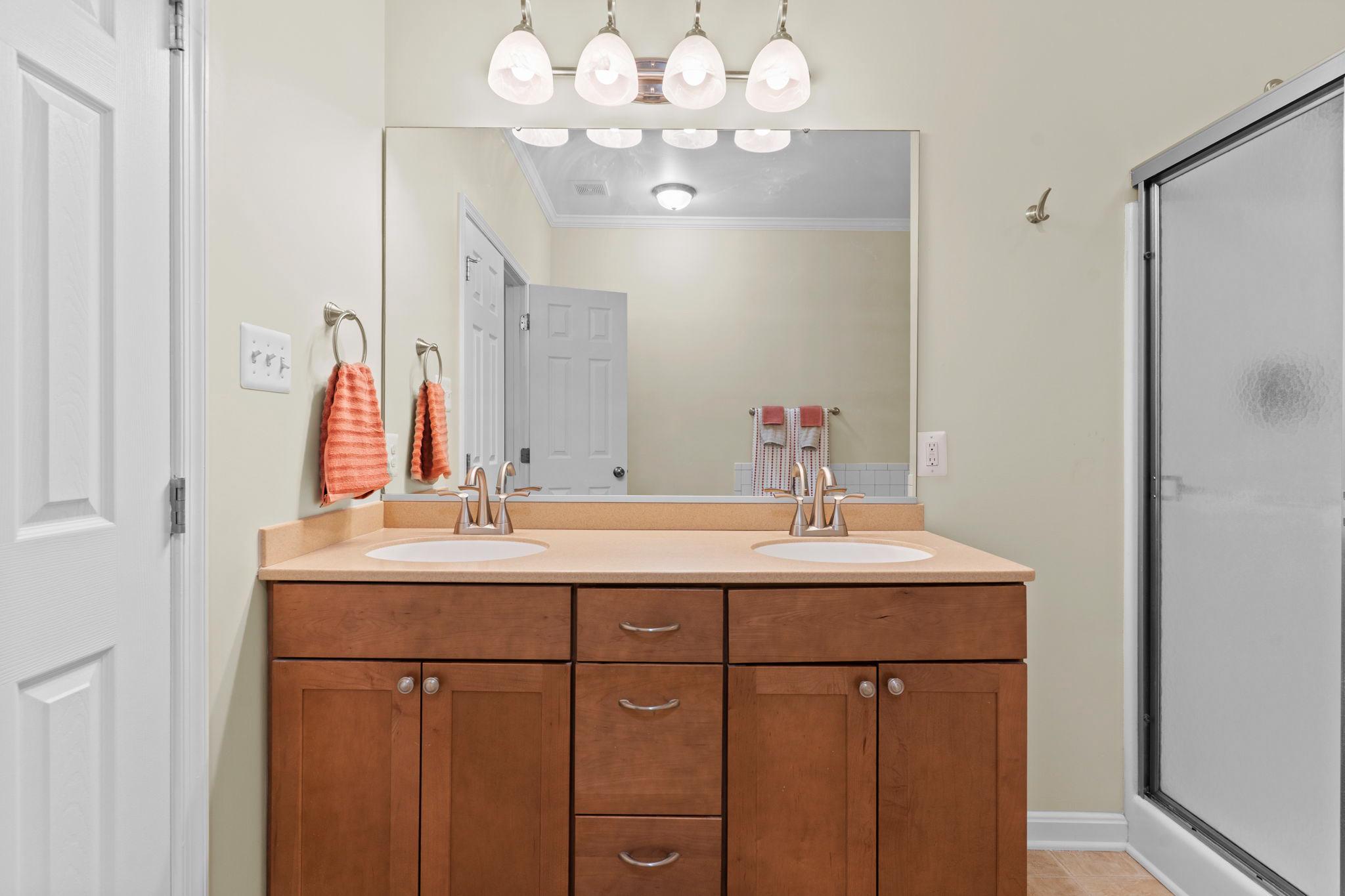 CANTERLEIGH - Residential