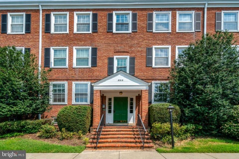 Photo of 2919 S Buchanan Street #A1, ARLINGTON, VA 22206 (MLS # VAAR2079230)