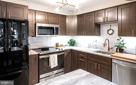 2012 Wyoming Avenue NW Unit 202, Washington, DC 20009 - MLS#: DCDC2190258