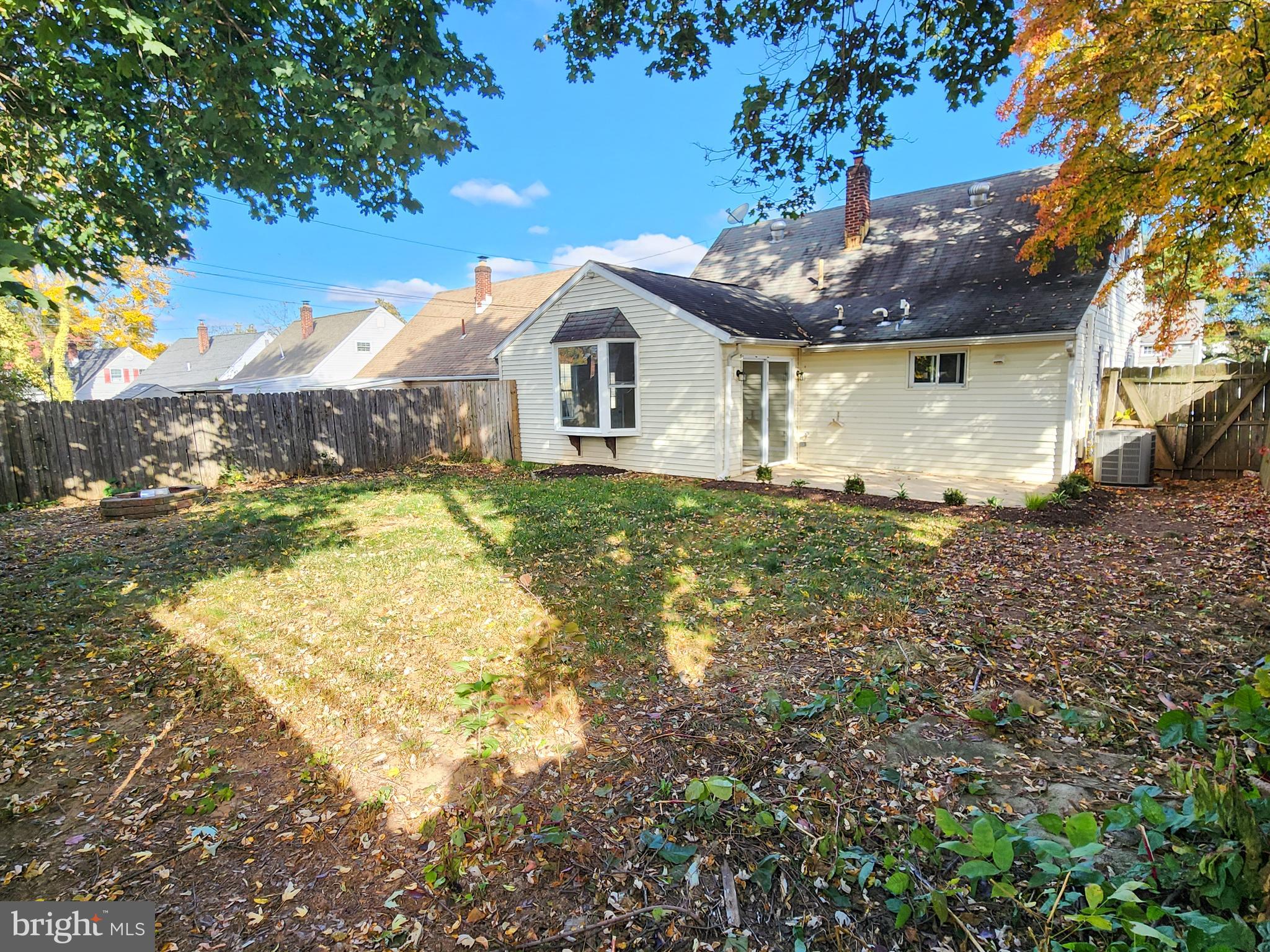 POTTSGROVE MANOR - Residential