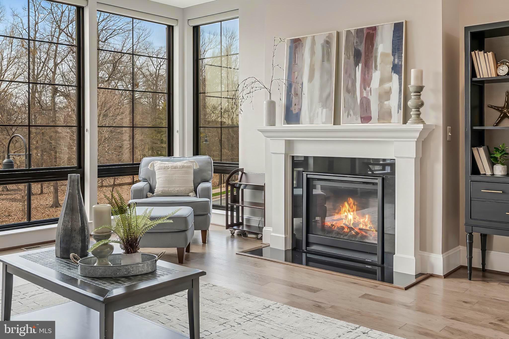 ONE LOUDOUN - Residential