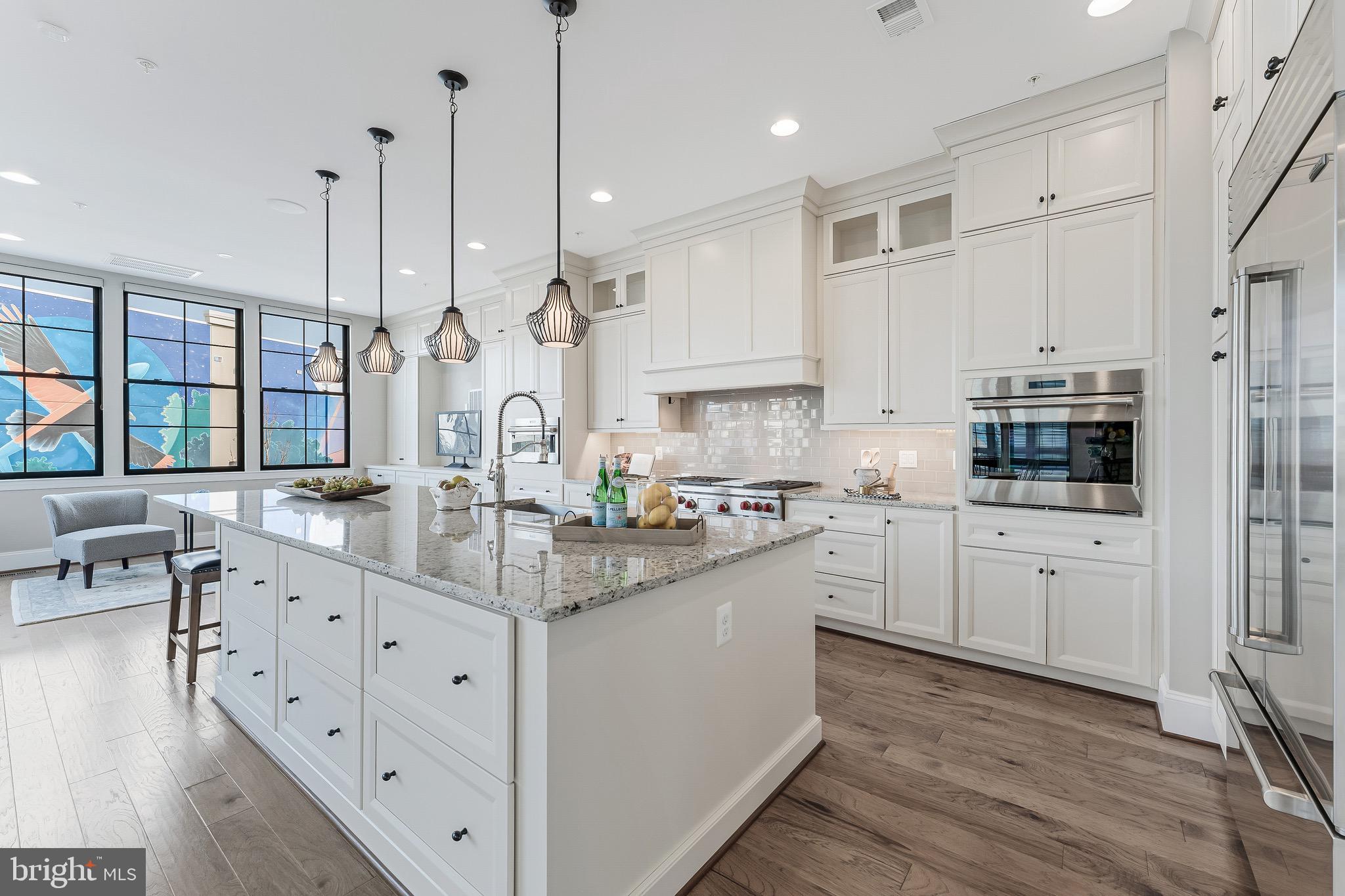 ONE LOUDOUN - Residential