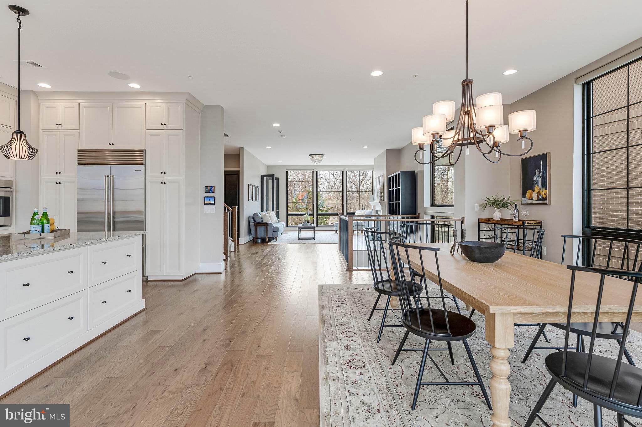 ONE LOUDOUN - Residential