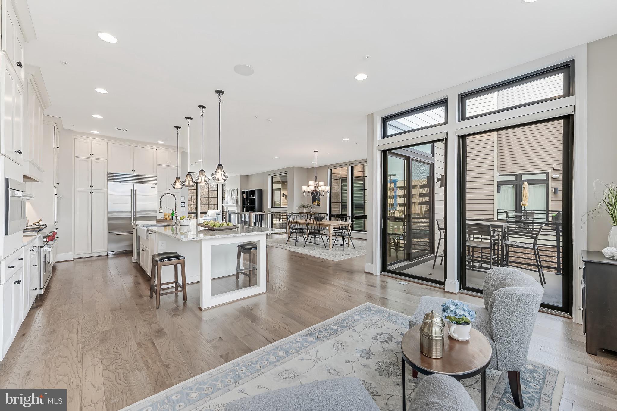 ONE LOUDOUN - Residential