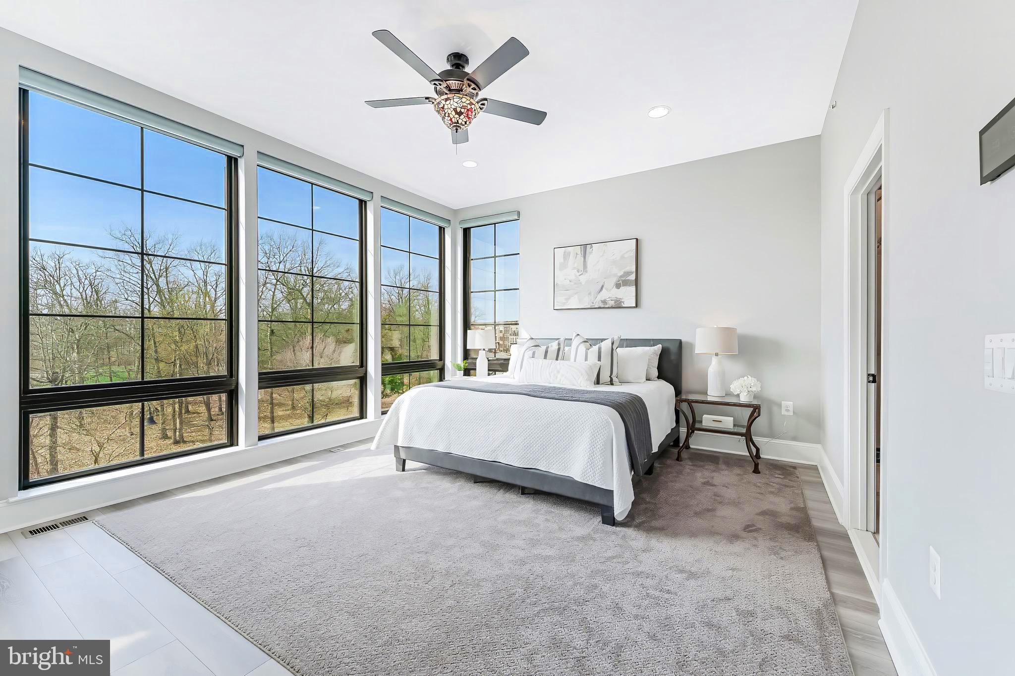 ONE LOUDOUN - Residential