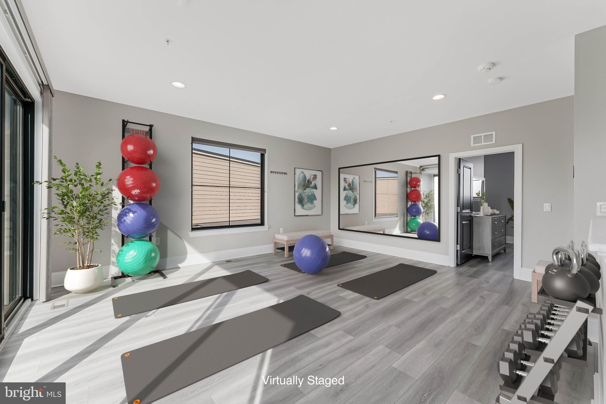 ONE LOUDOUN - Residential