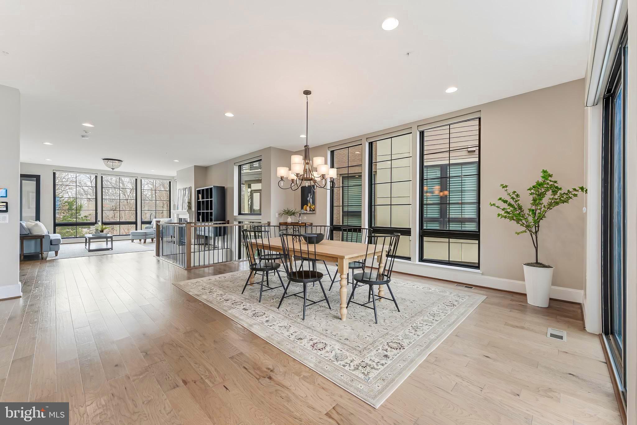 ONE LOUDOUN - Residential