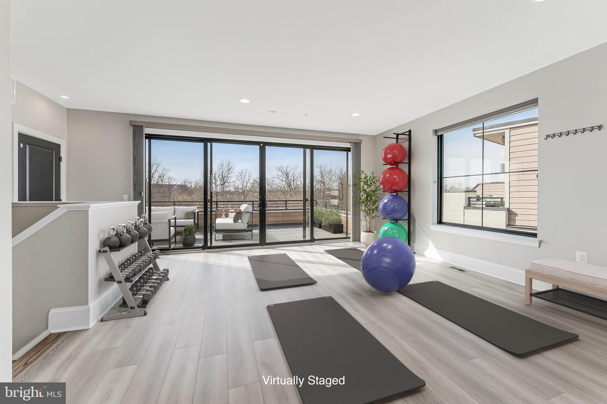 ONE LOUDOUN - Residential