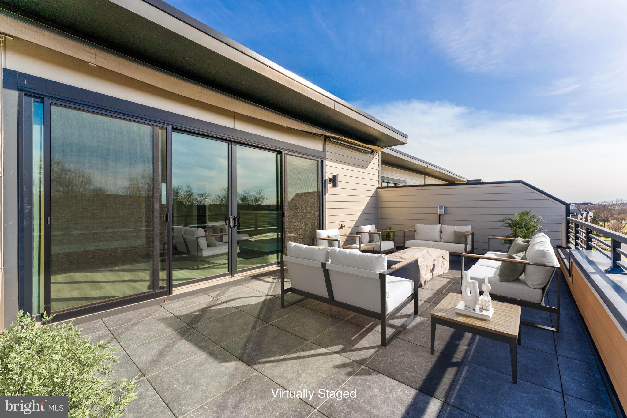 ONE LOUDOUN - Residential