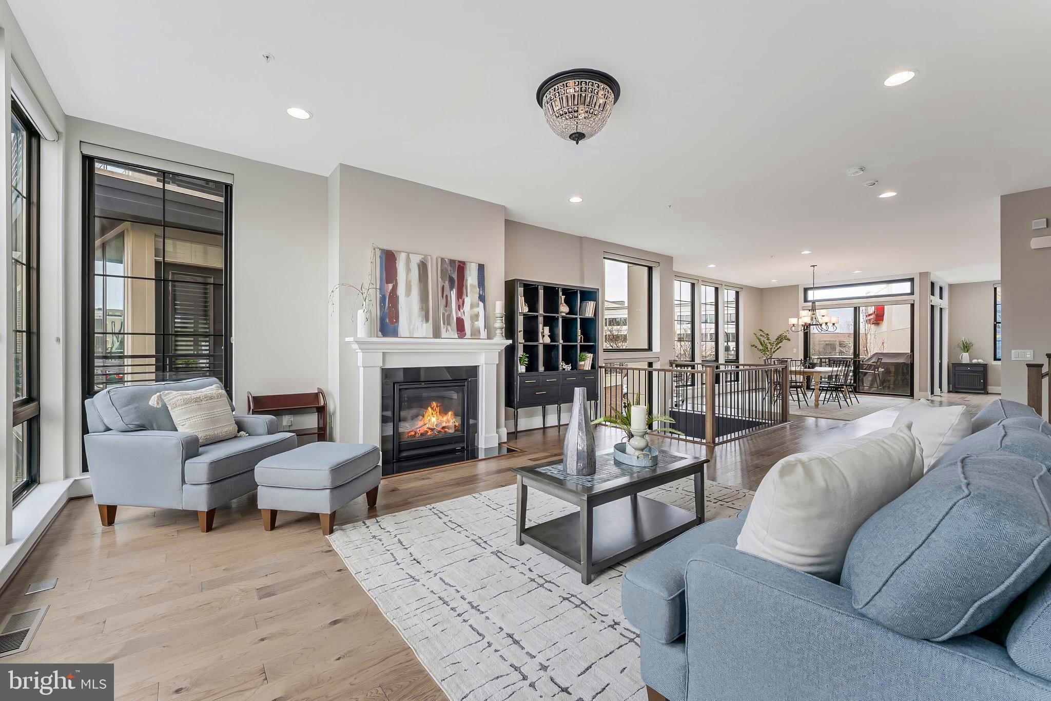 ONE LOUDOUN - Residential