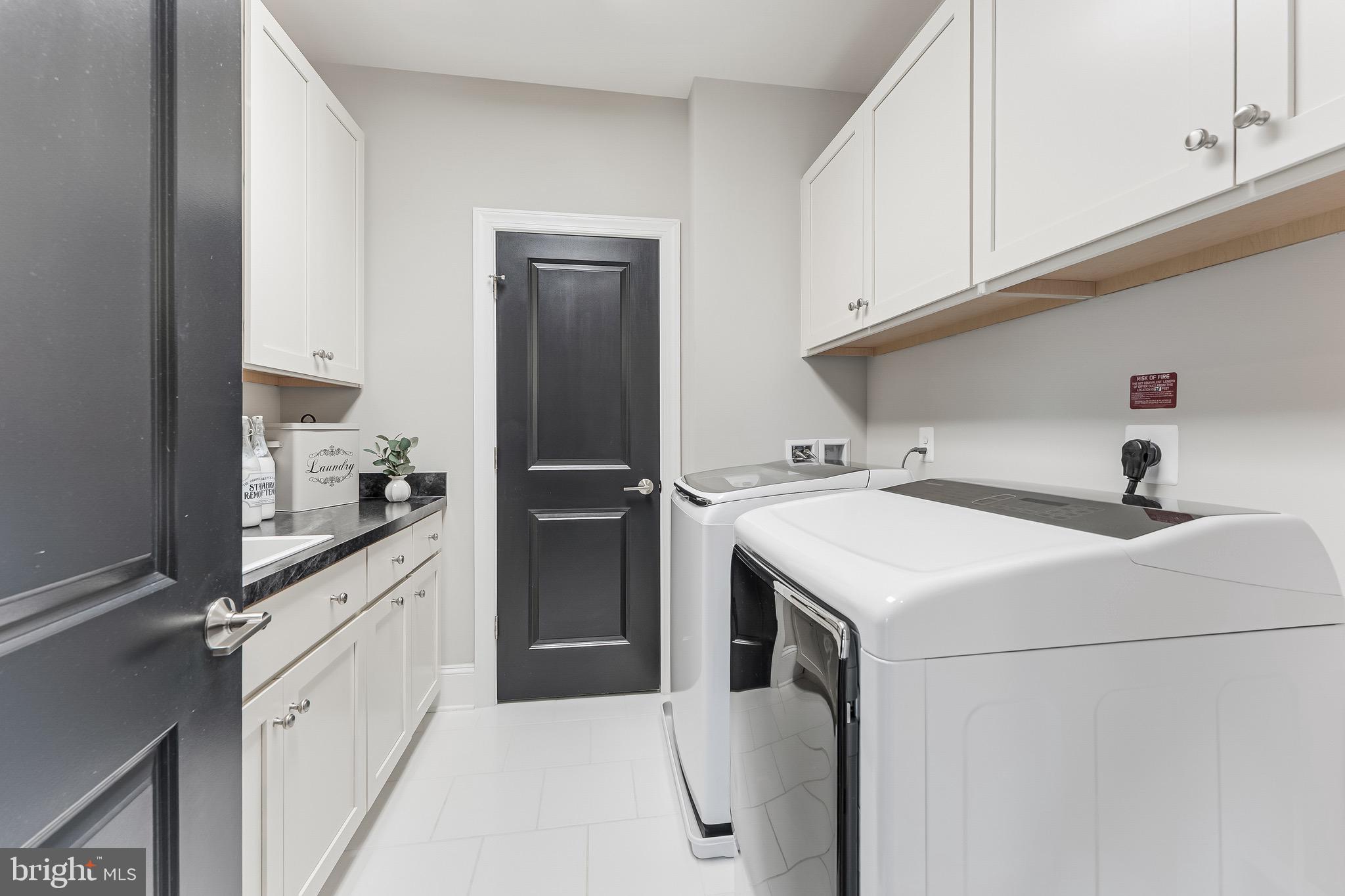 ONE LOUDOUN - Residential