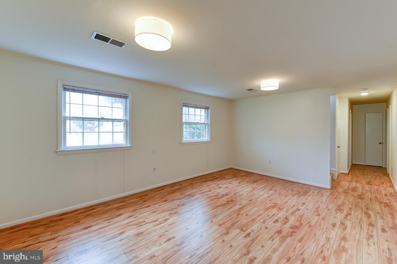 COLLINGWOOD - Residential Lease