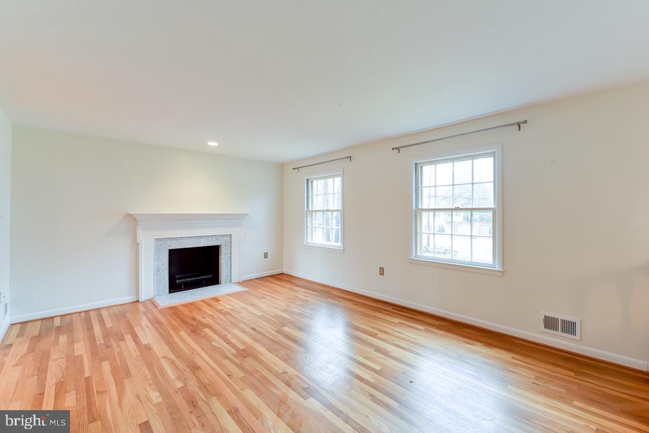 COLLINGWOOD - Residential Lease