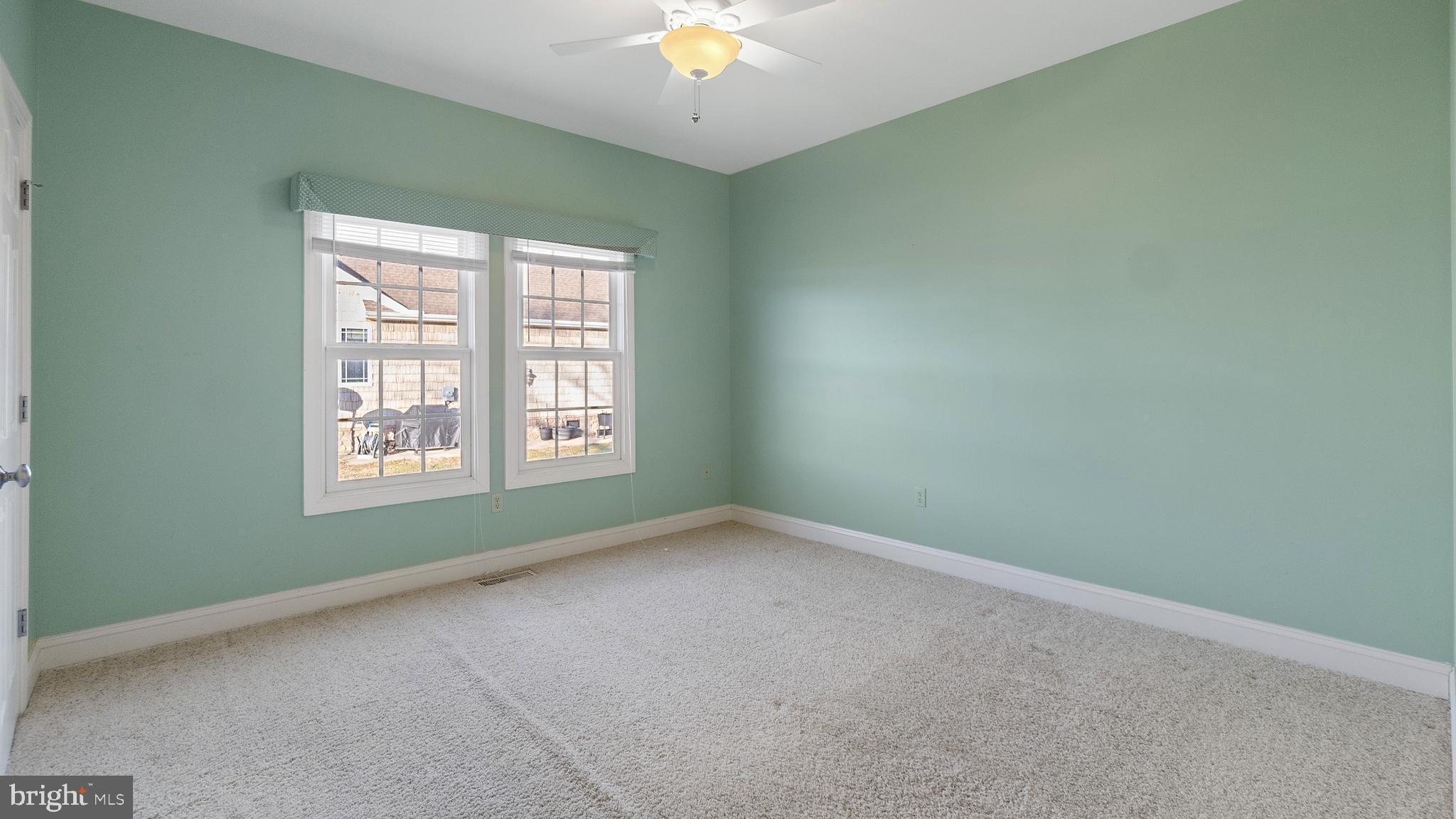 SEAWILDE-TOWNPOINT - Residential