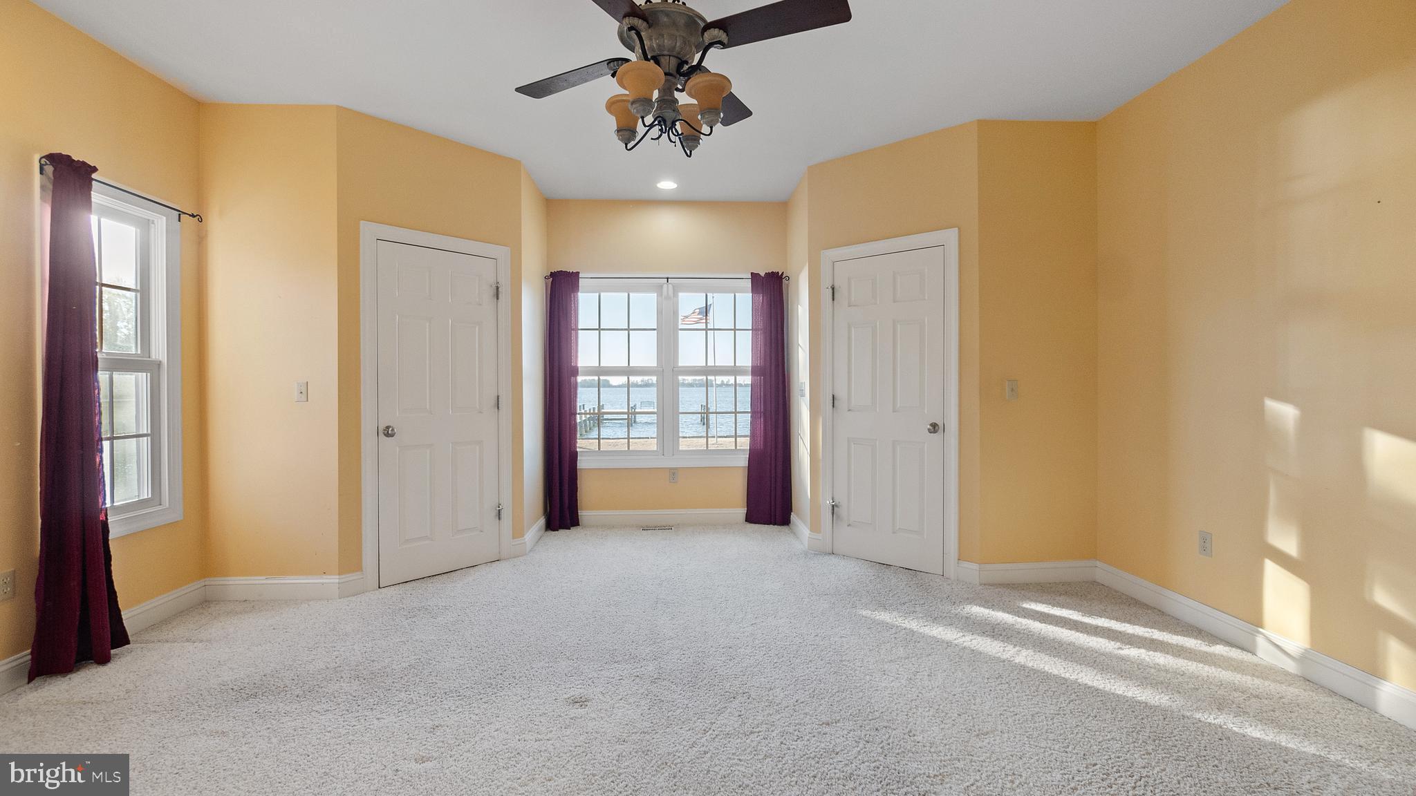 SEAWILDE-TOWNPOINT - Residential