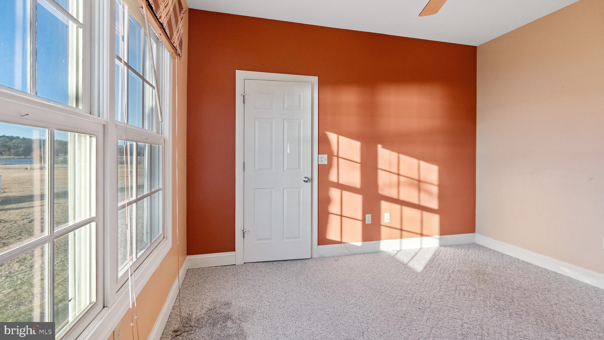 SEAWILDE-TOWNPOINT - Residential