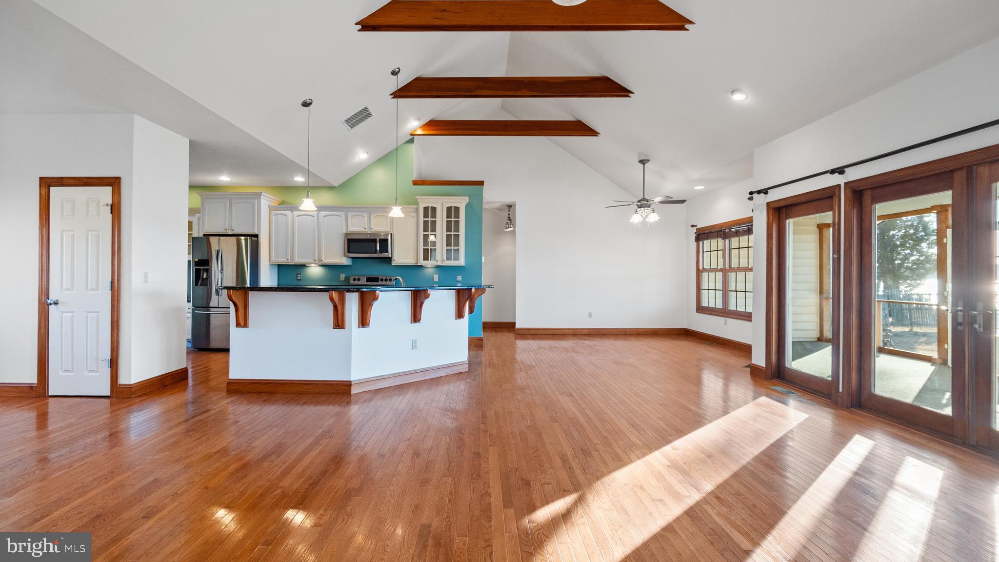 SEAWILDE-TOWNPOINT - Residential