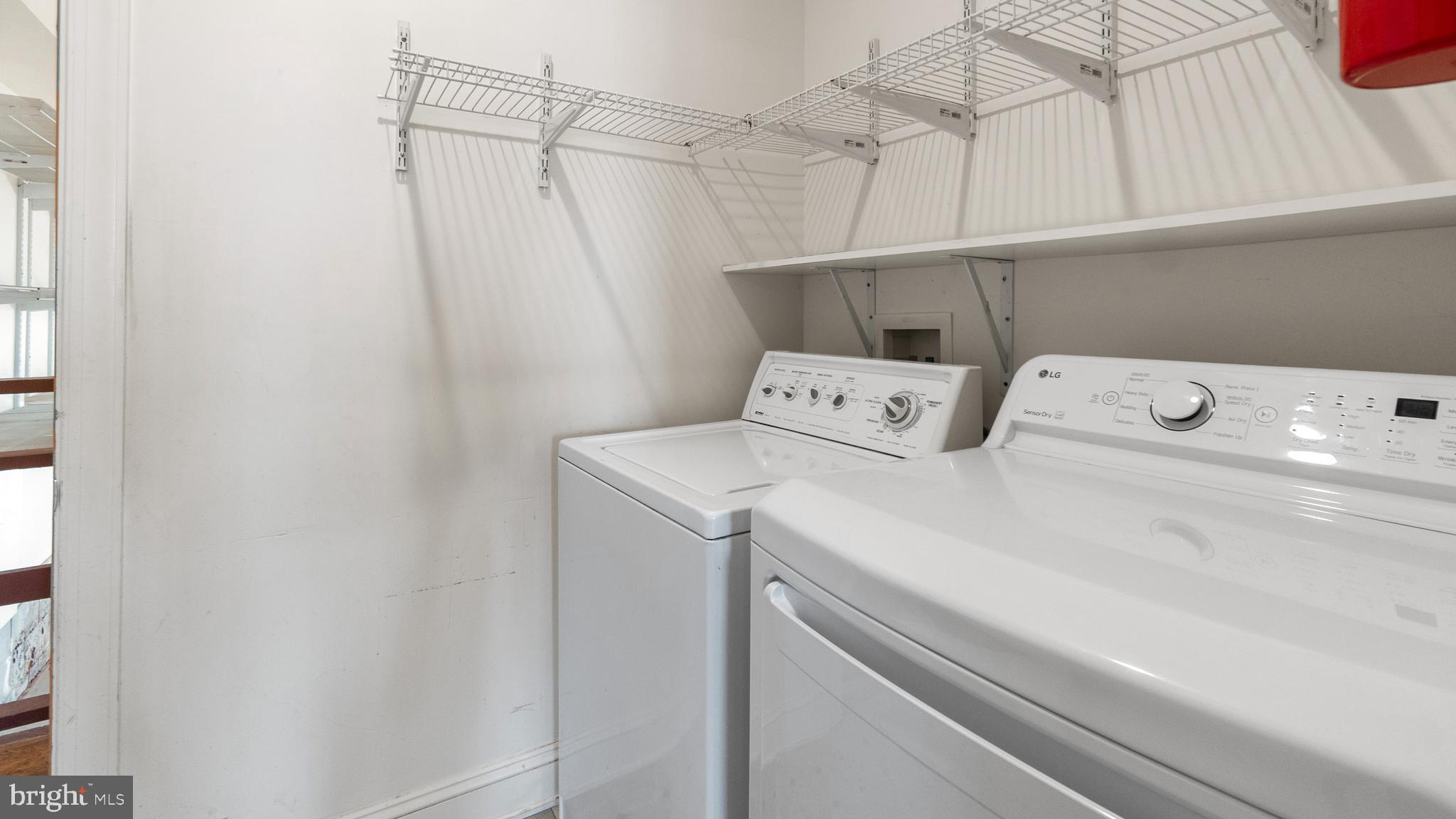 SEAWILDE-TOWNPOINT - Residential