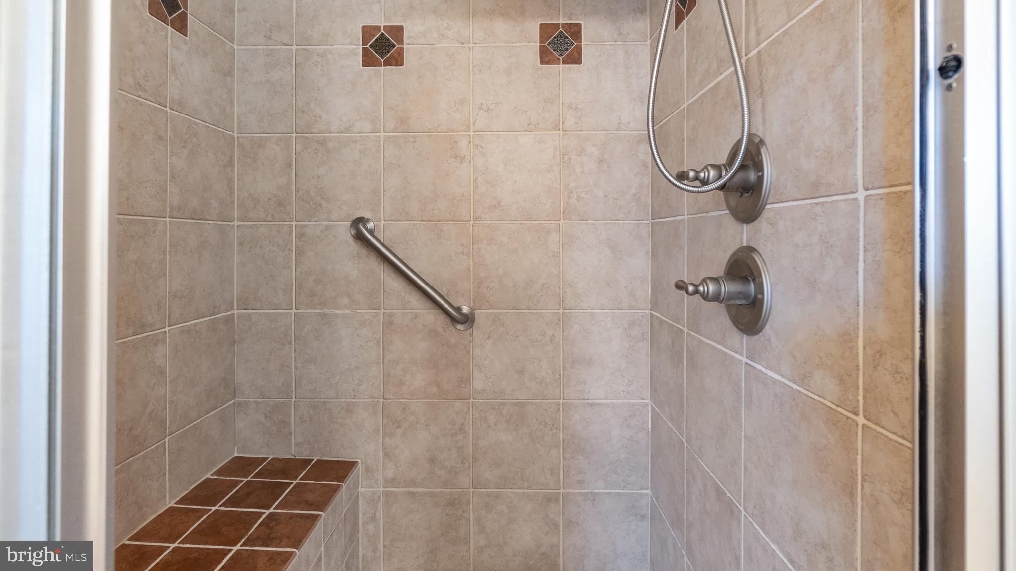 SEAWILDE-TOWNPOINT - Residential