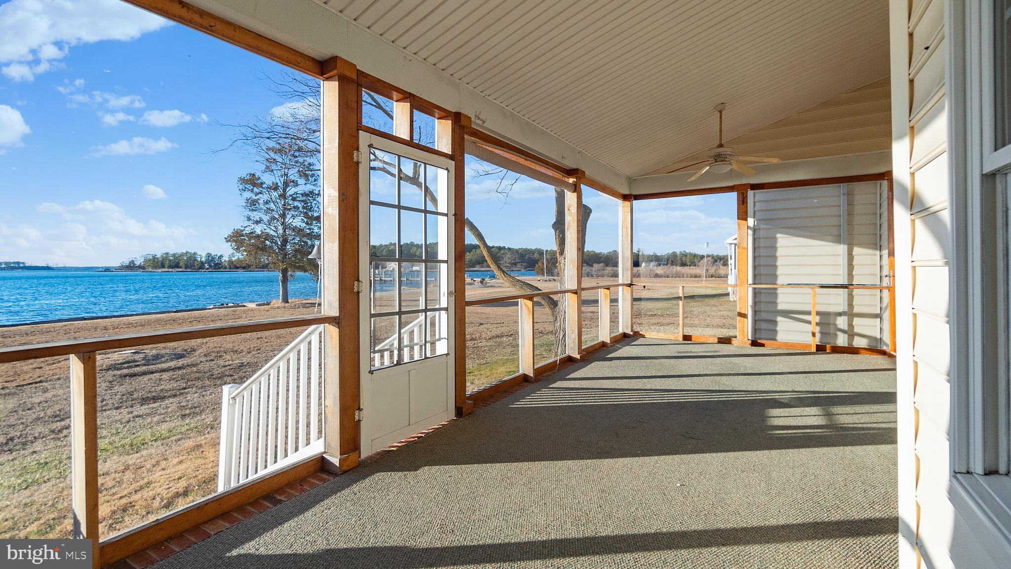 SEAWILDE-TOWNPOINT - Residential