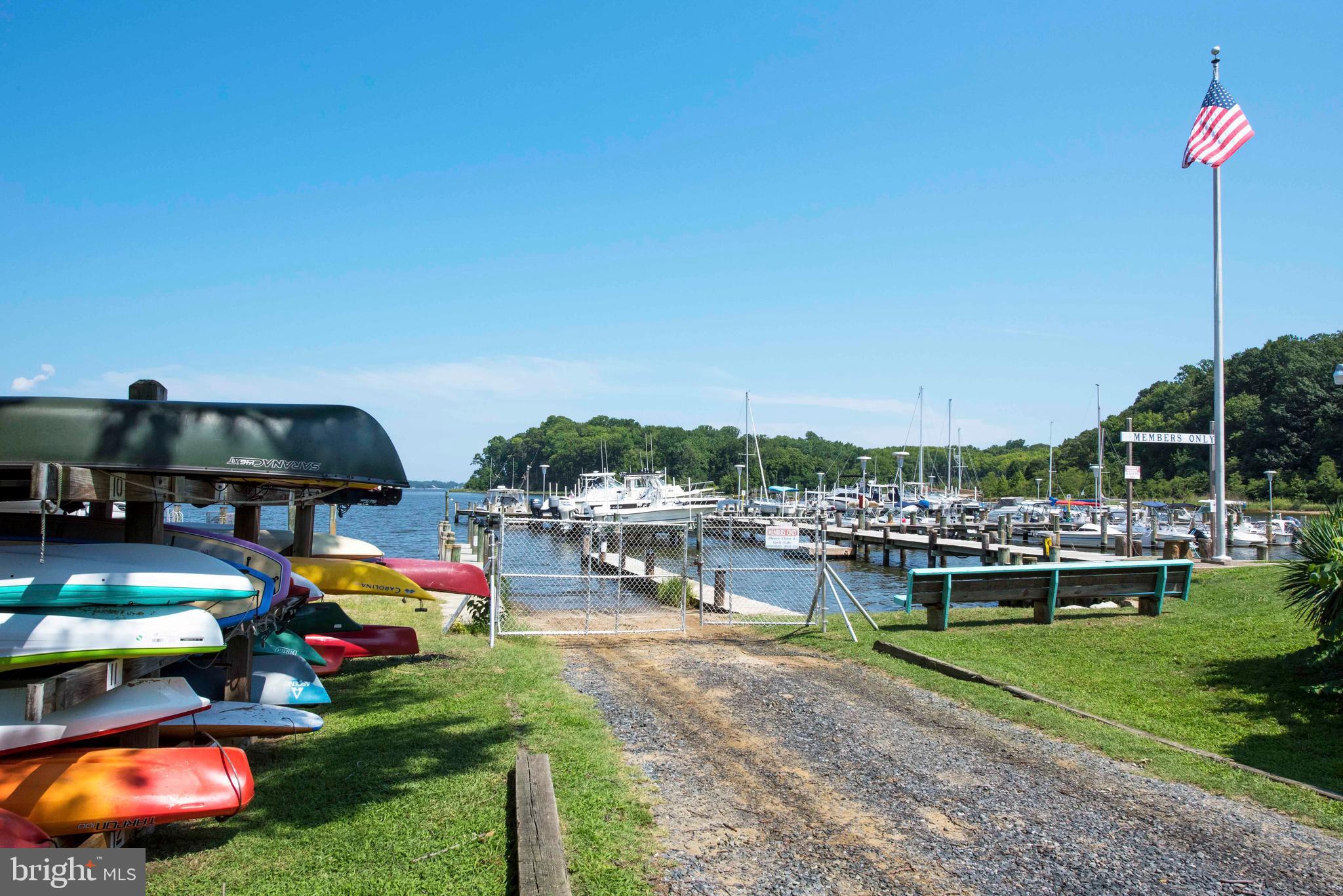 LOCH HAVEN - Residential