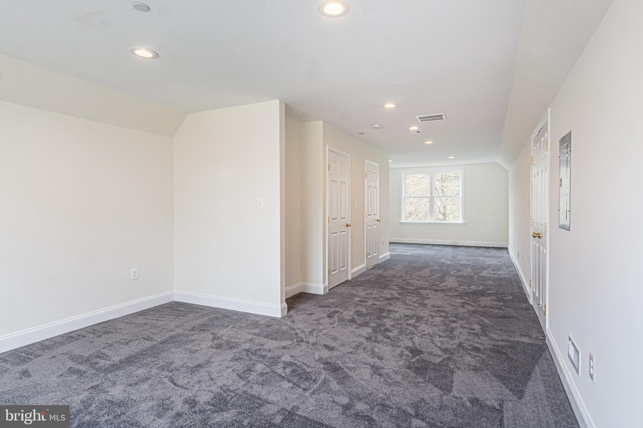 ROCKAWAY BEACH - Residential