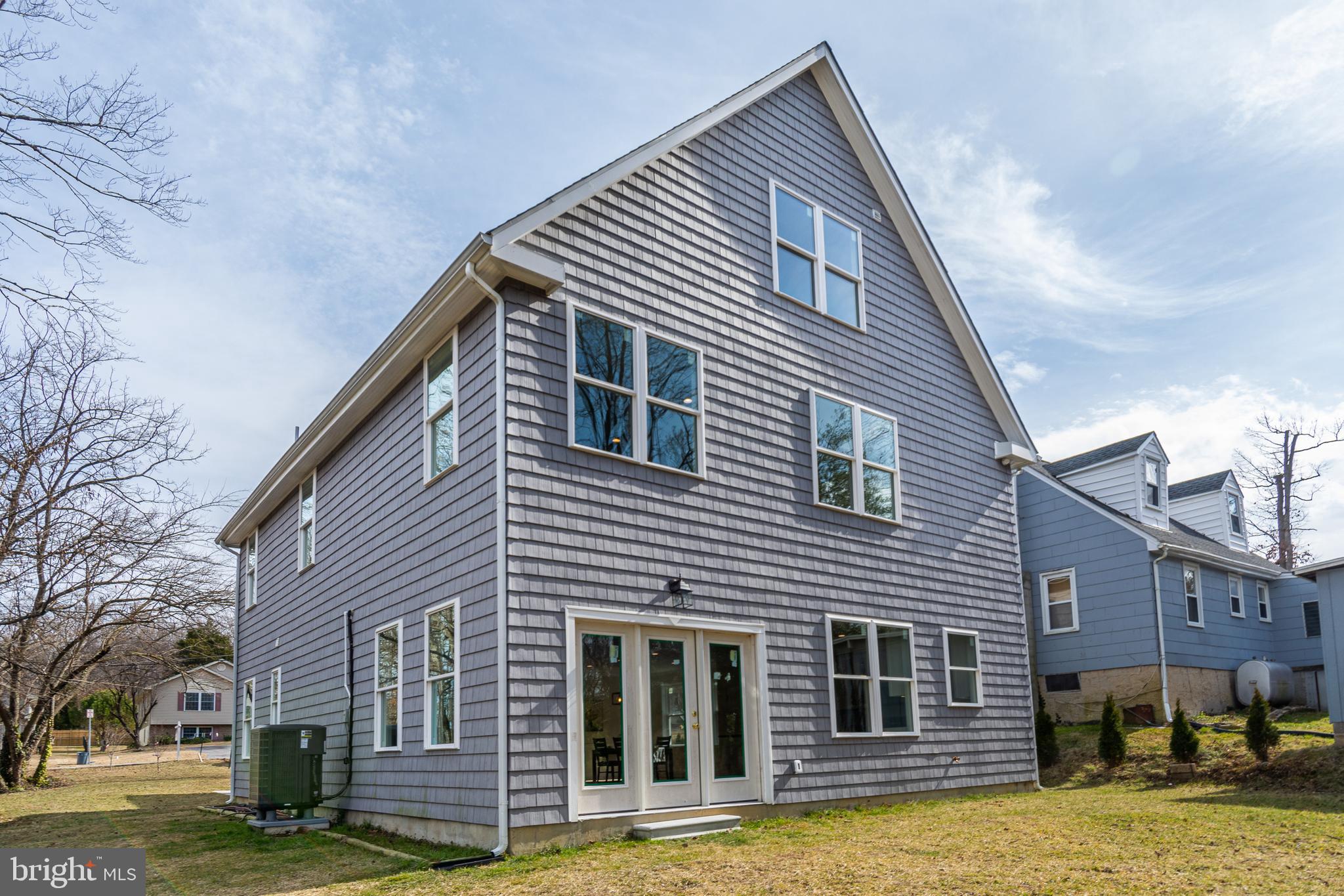 ROCKAWAY BEACH - Residential