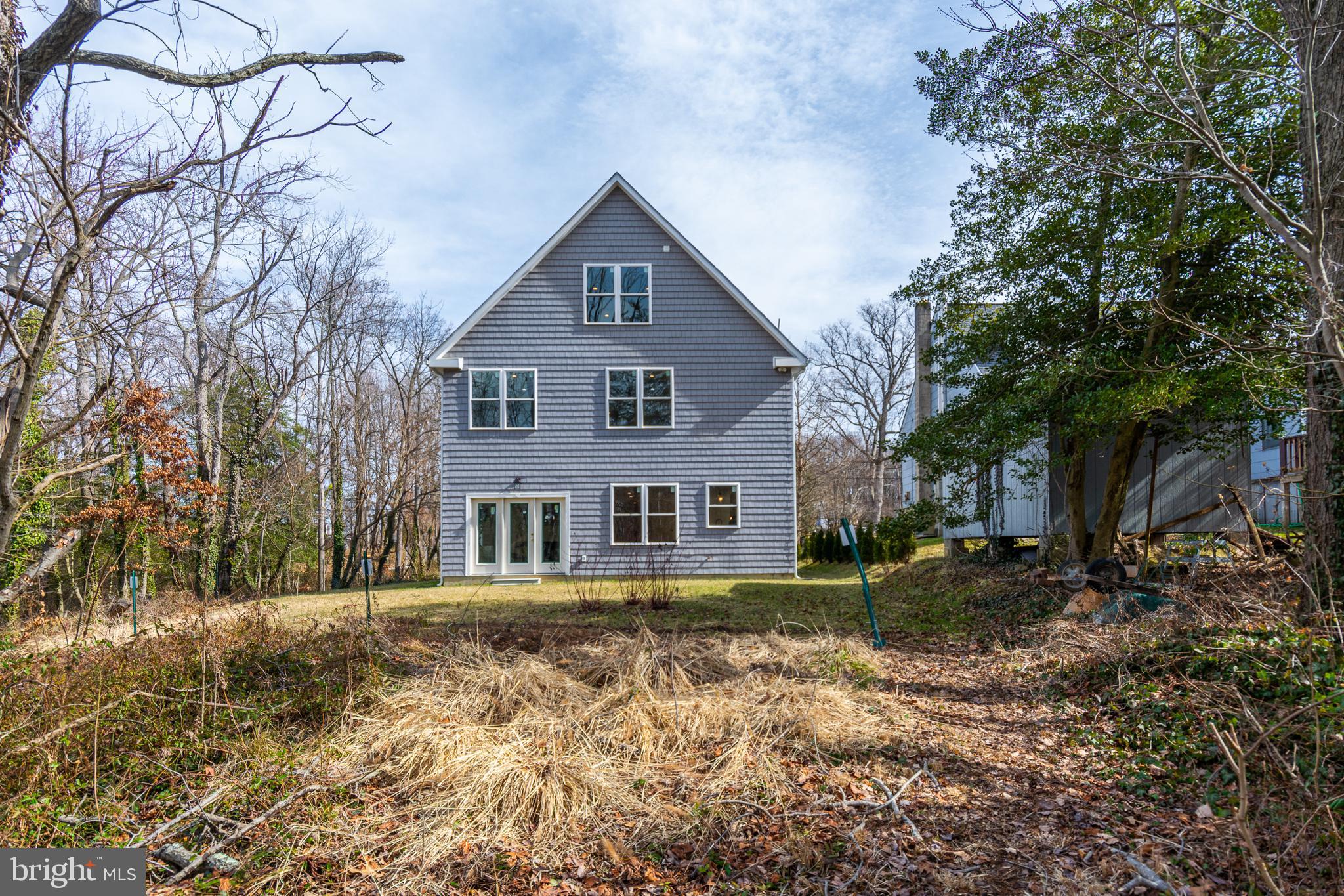 ROCKAWAY BEACH - Residential