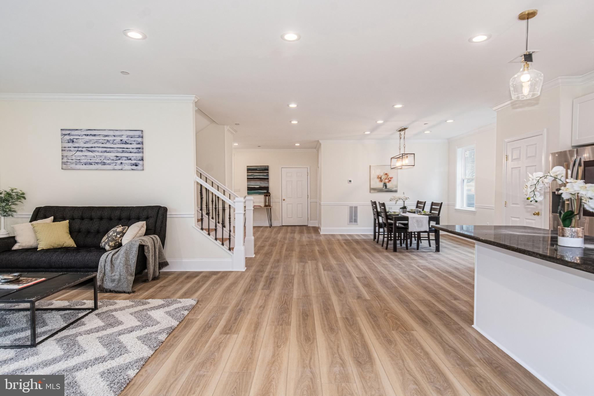 ROCKAWAY BEACH - Residential