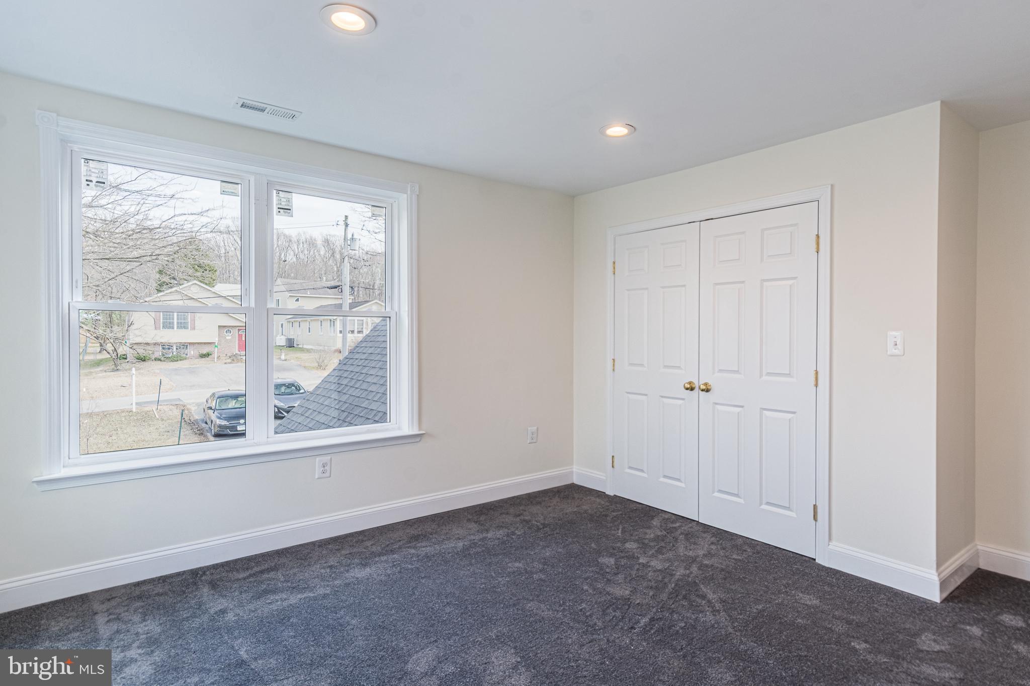 ROCKAWAY BEACH - Residential