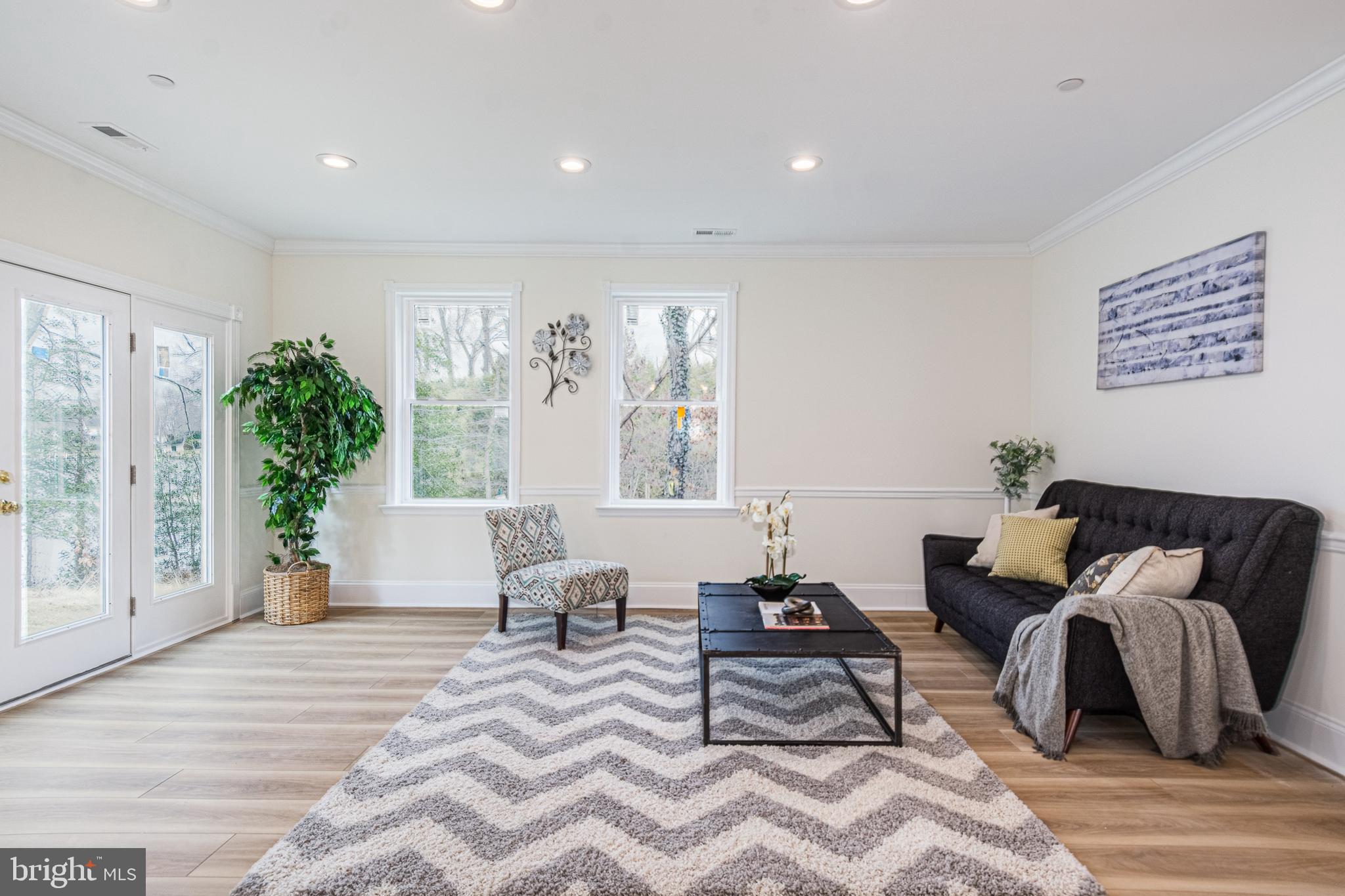 ROCKAWAY BEACH - Residential