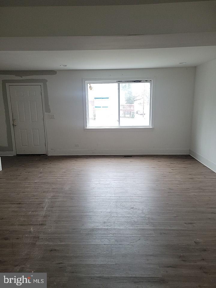 RADNOR WINSTON - Residential