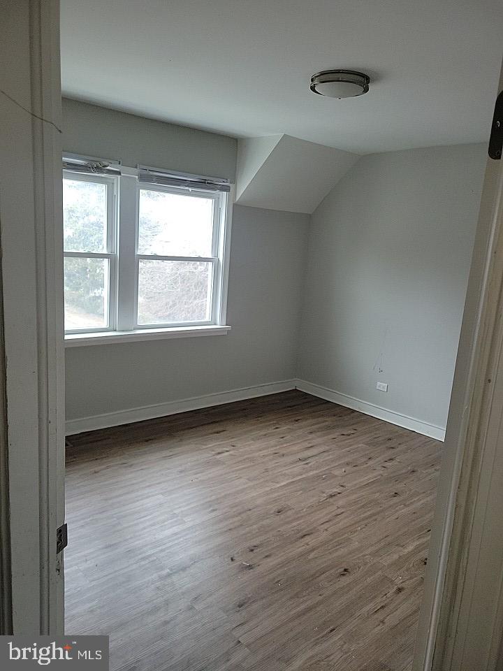 RADNOR WINSTON - Residential