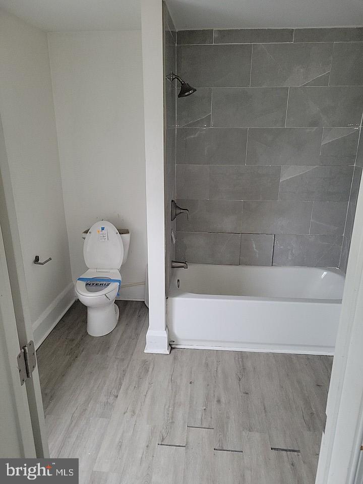 RADNOR WINSTON - Residential