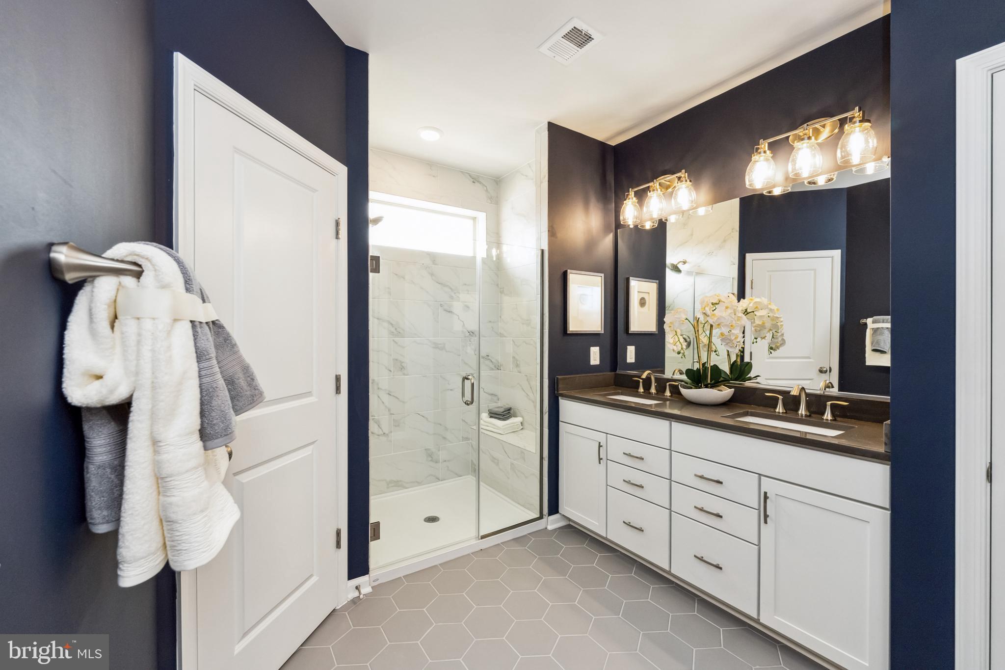 POTOMAC STATION MARKETPLACE - Residential