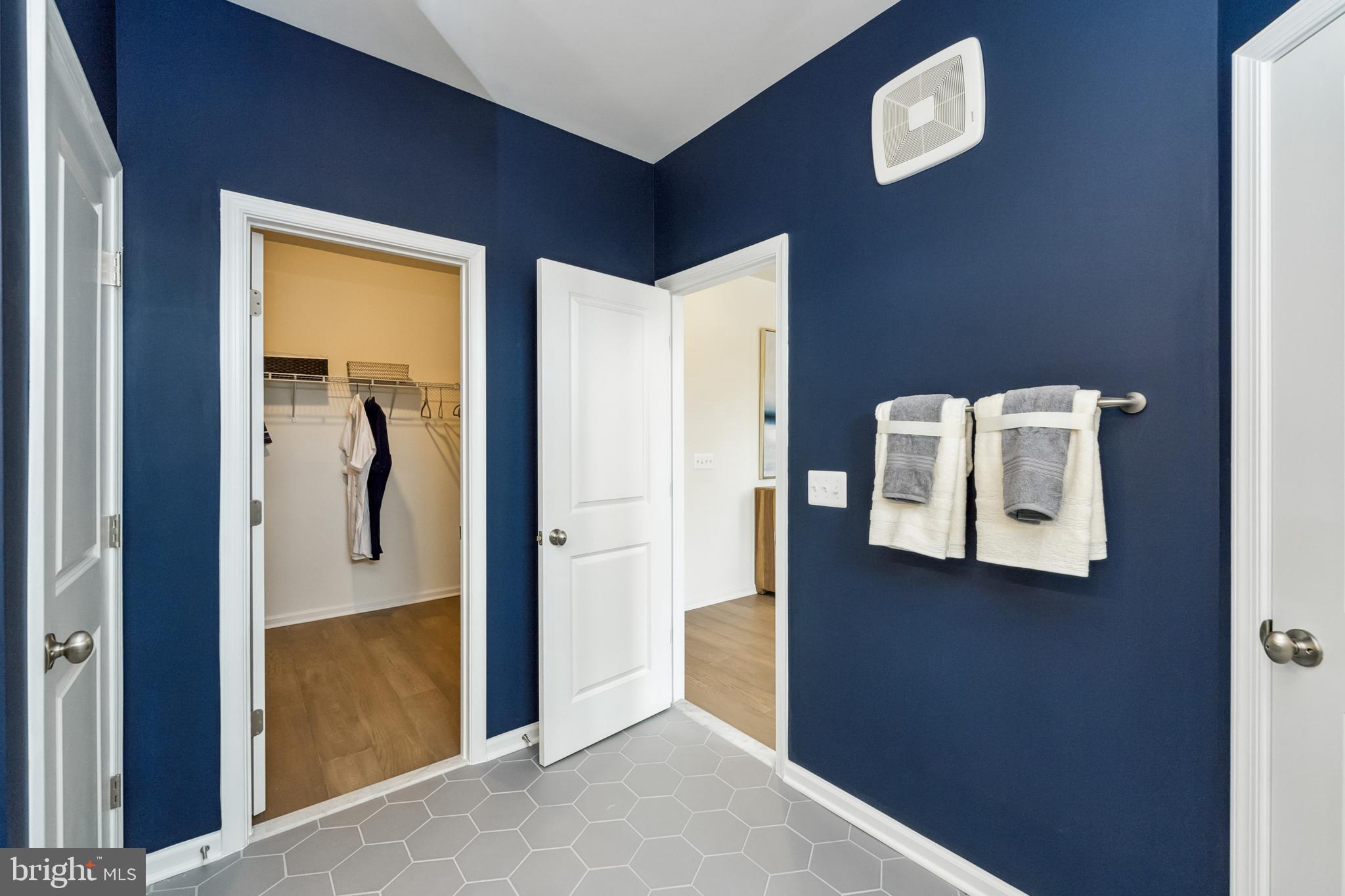 POTOMAC STATION MARKETPLACE - Residential